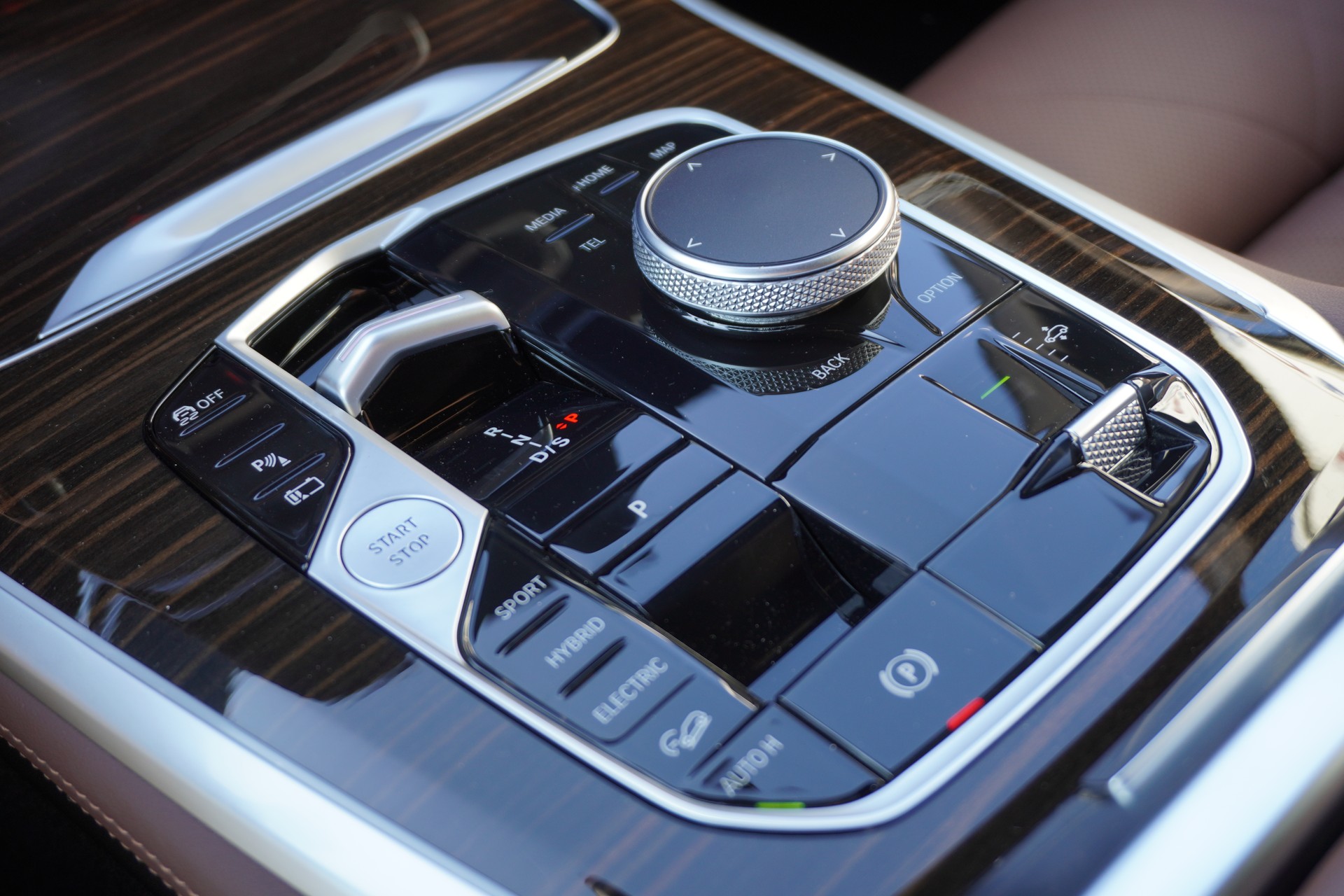 BMW X5 xDrive 50e M Sport Steptronic-image-25