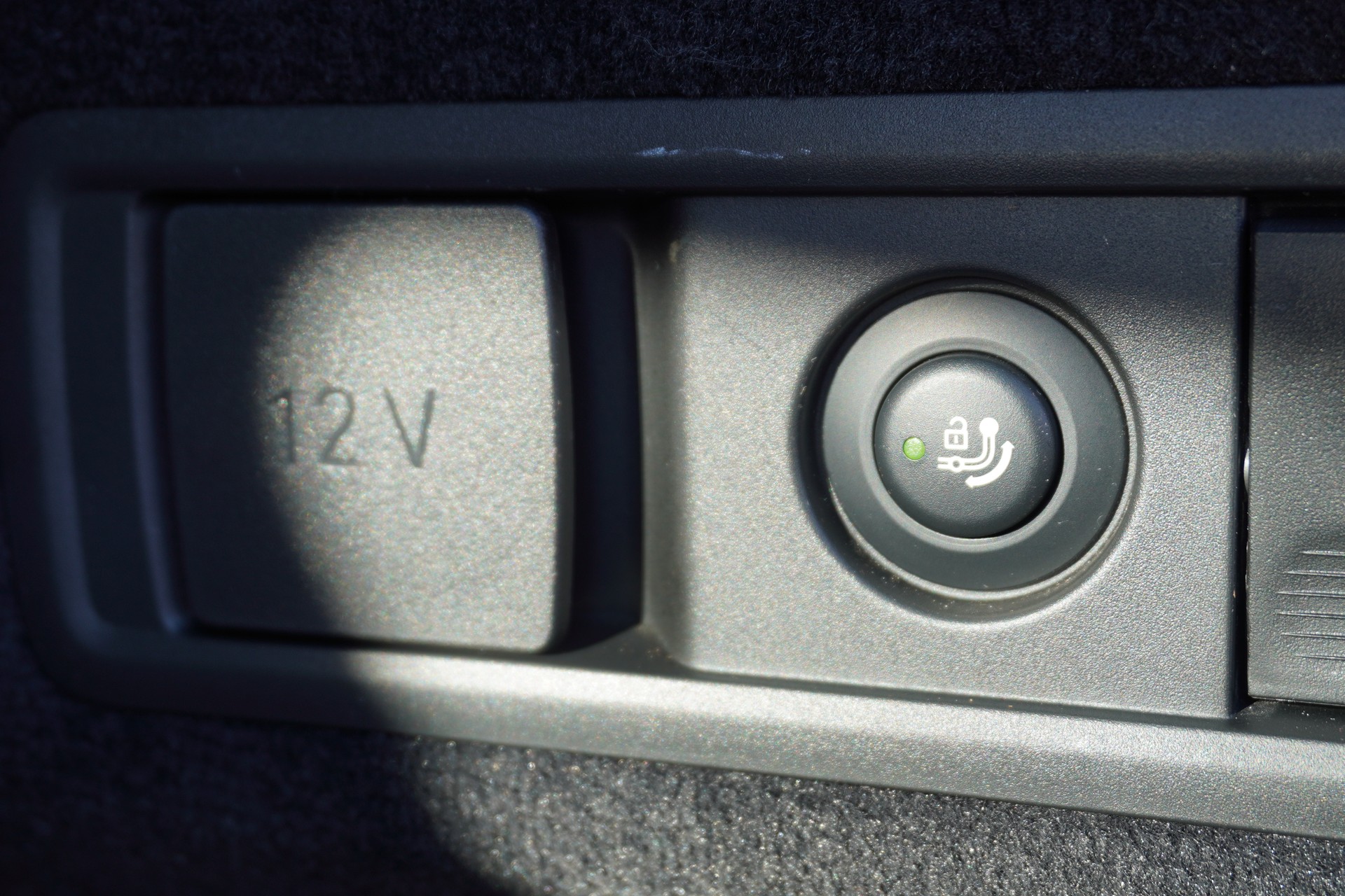 BMW X5 xDrive 50e M Sport Steptronic-image-13