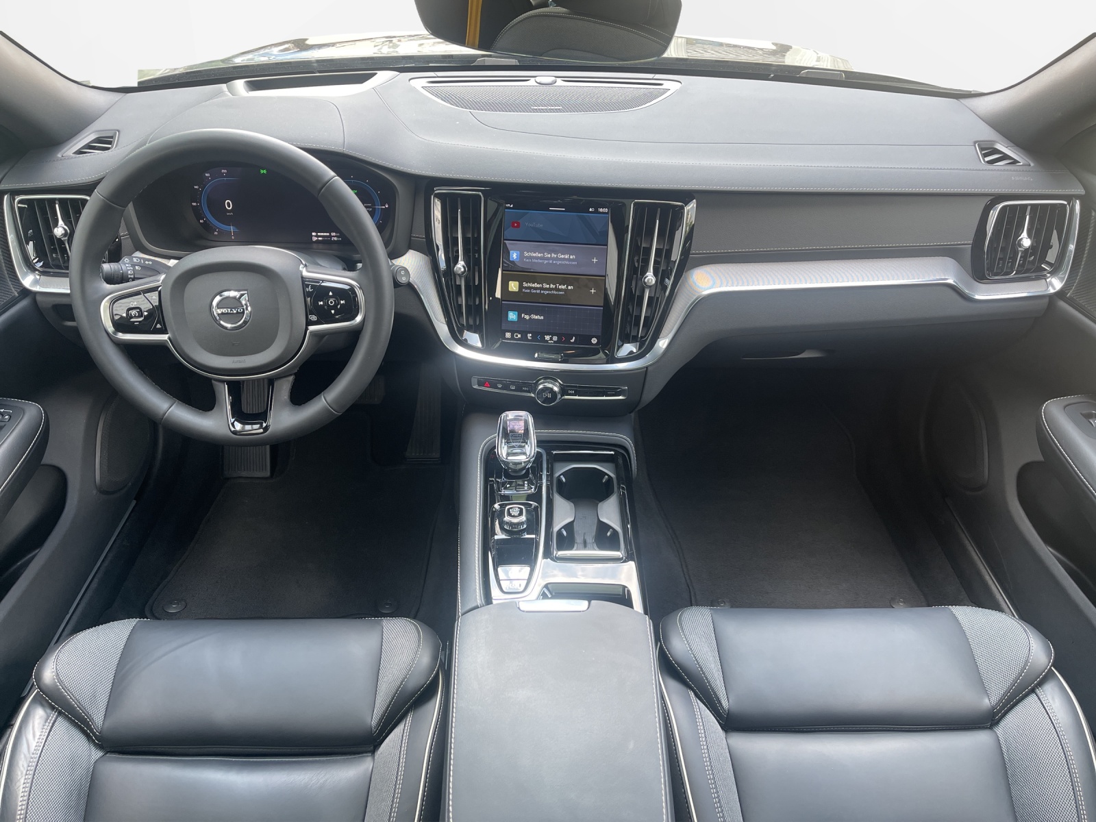 VOLVO V60 2.0 T8 TE Polestar eAWD-image-8