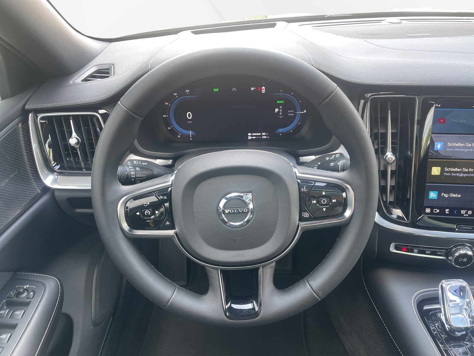 VOLVO V60 2.0 T8 TE Polestar eAWD-image-9