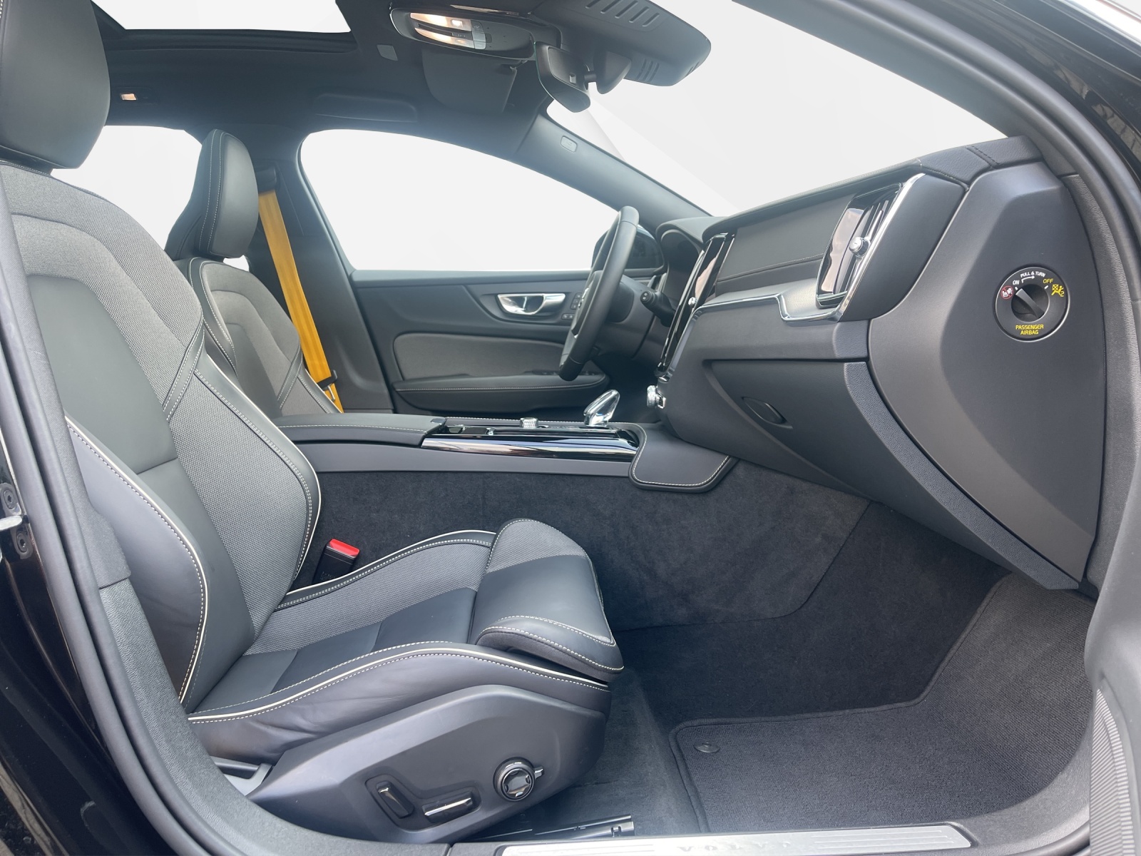VOLVO V60 2.0 T8 TE Polestar eAWD-image-6