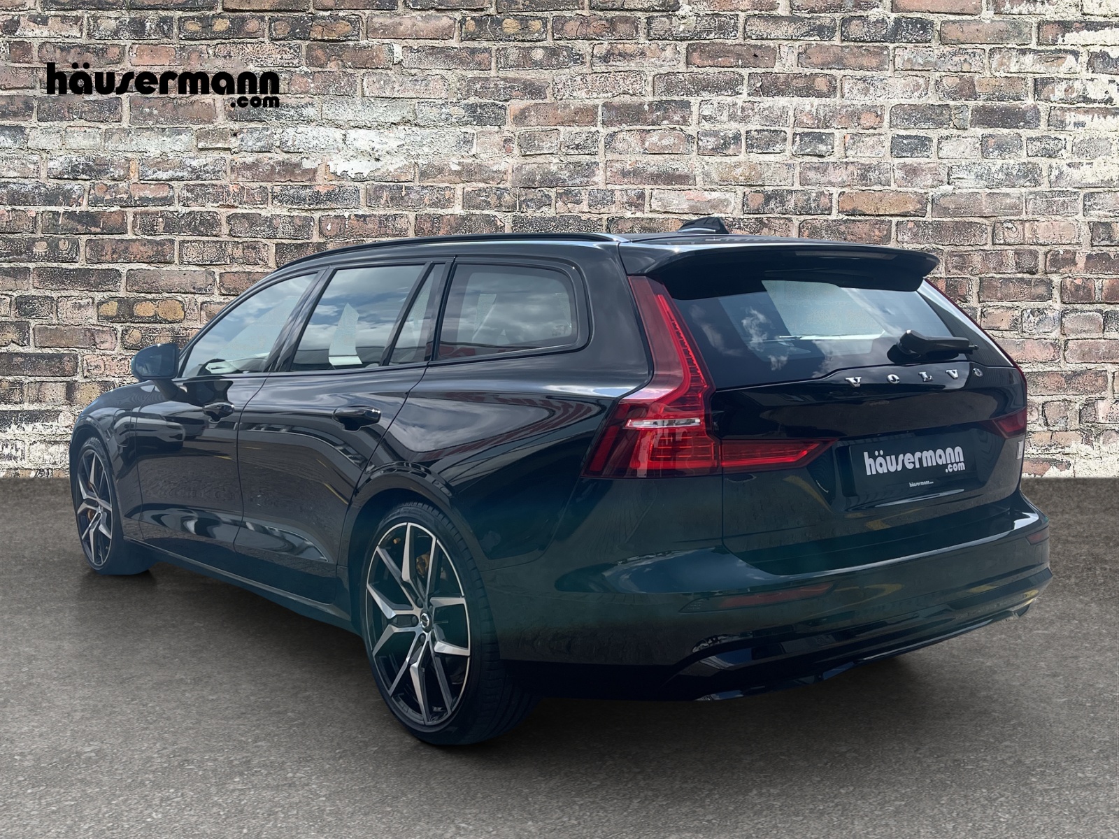 VOLVO V60 2.0 T8 TE Polestar eAWD-image-3