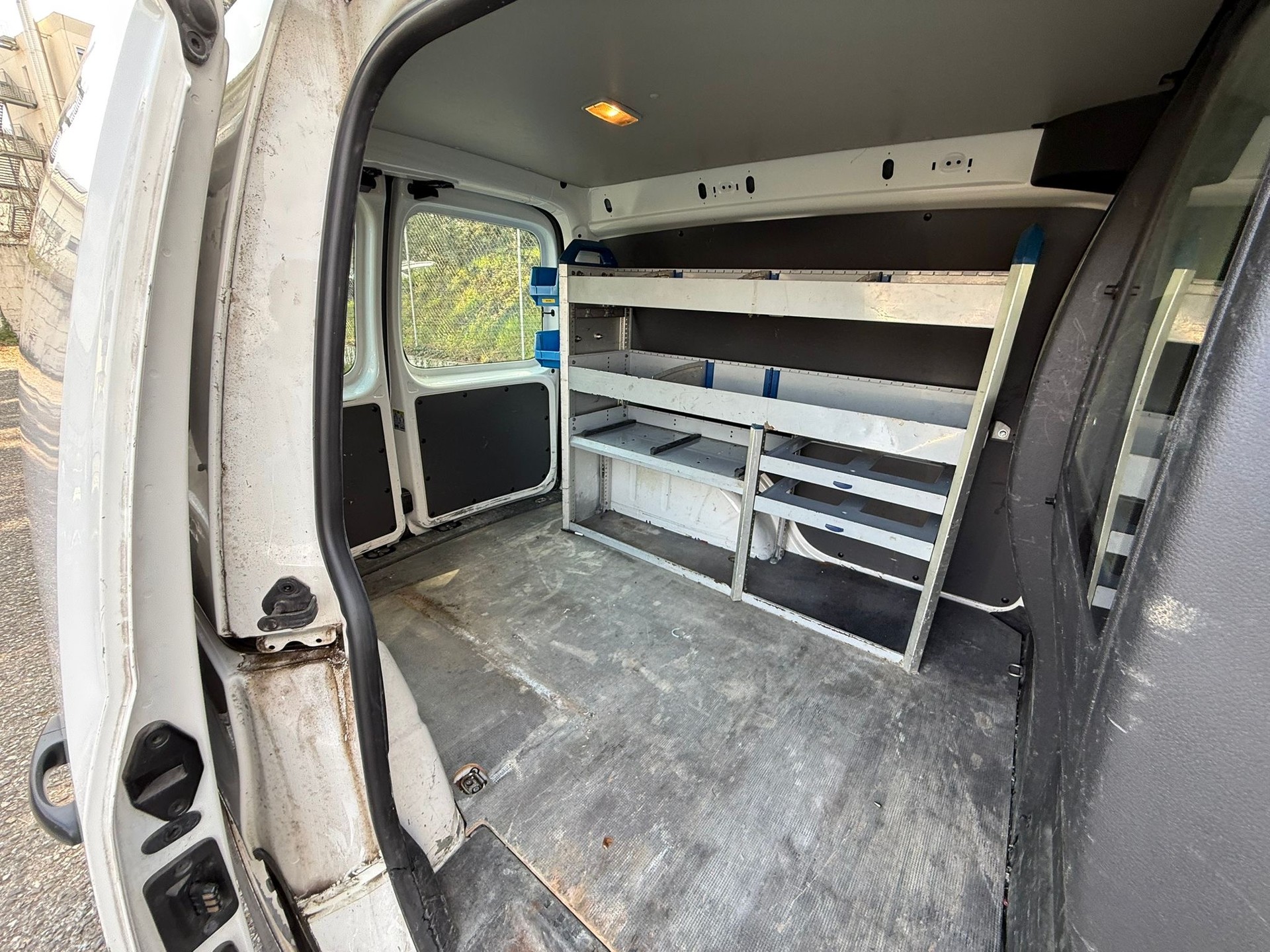 VW Caddy 1.2 TSI Entry BlueMotion Technology-image-8