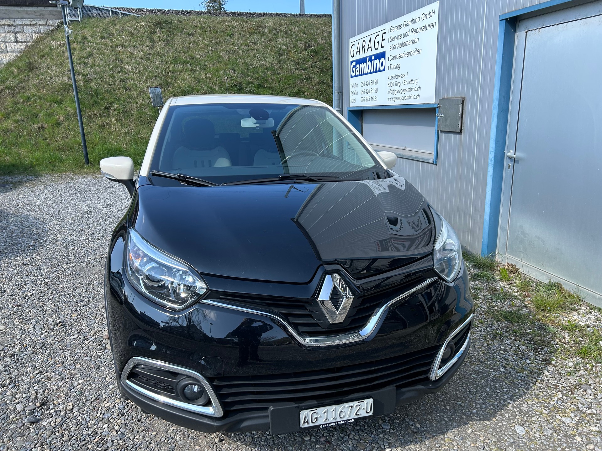 RENAULT Captur 1.2 T 16V Limited-image-1