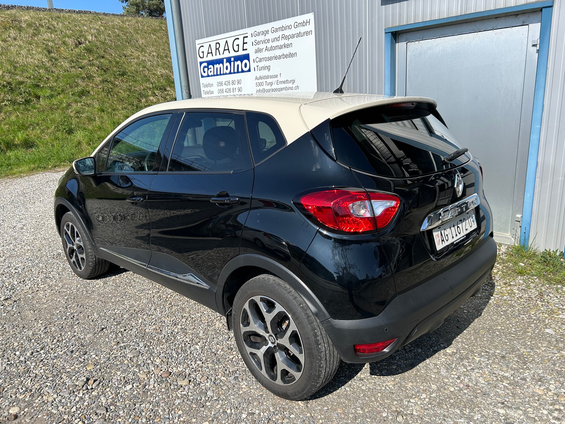 RENAULT Captur 1.2 T 16V Limited-image-2