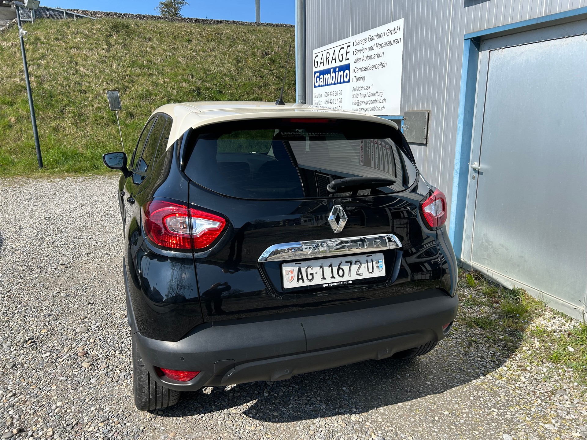 RENAULT Captur 1.2 T 16V Limited-image-3