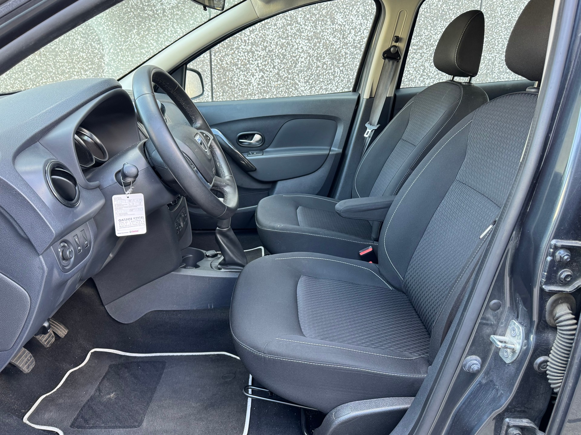 DACIA Sandero TCe 90 Comfort-image-15