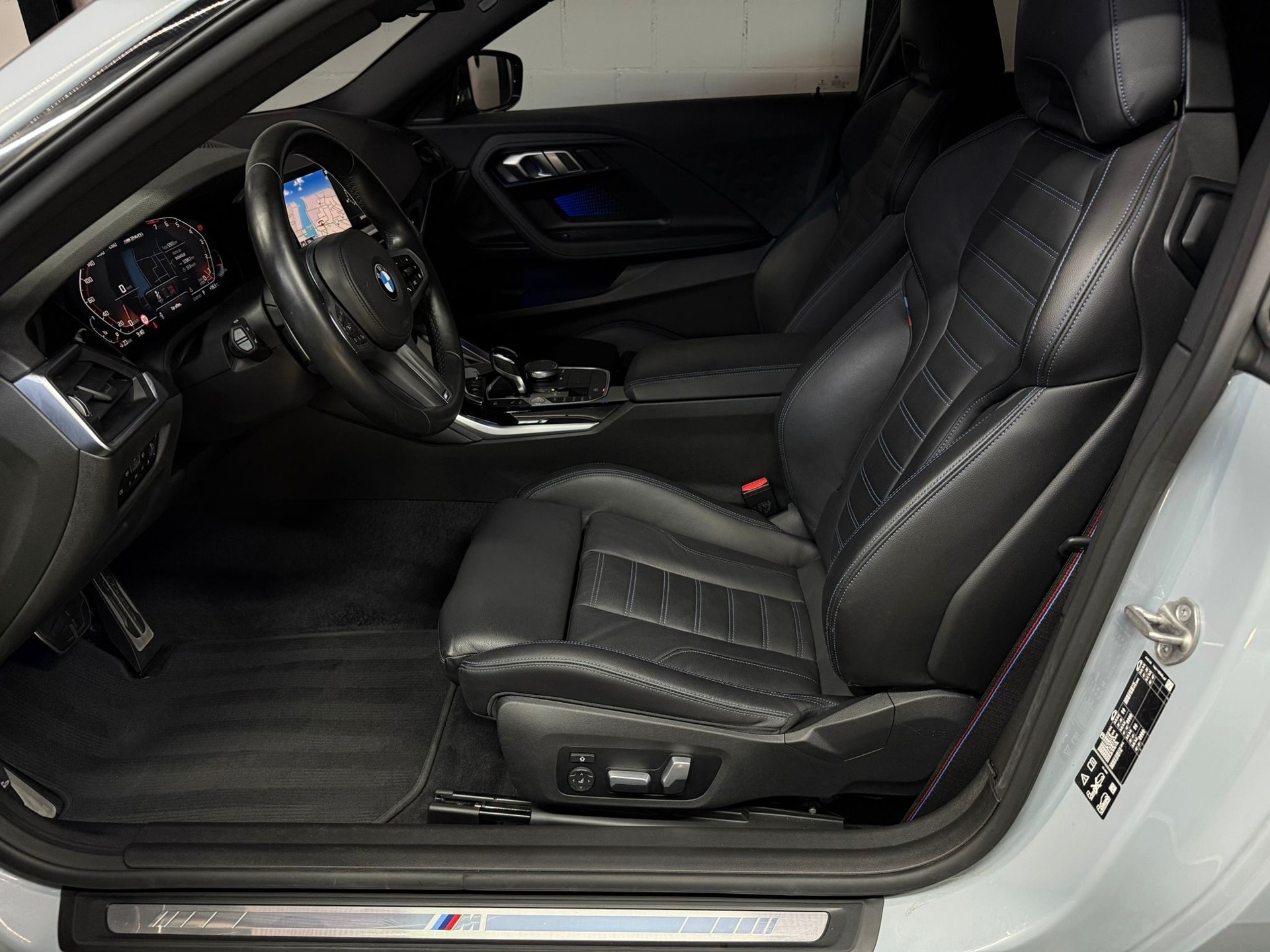 BMW M240i xDrive M Technik Paket Steptronic / CH- Fahrzeug / Gratis Service 10 Jahre / 8 Alufelgen-image-16