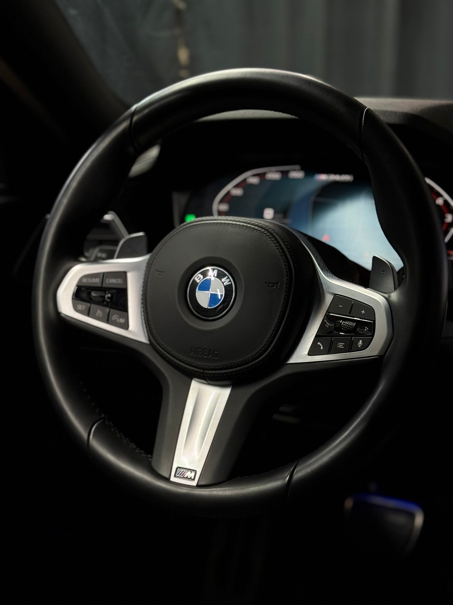 BMW M240i xDrive M Technik Paket Steptronic / CH- Fahrzeug / Gratis Service 10 Jahre / 8 Alufelgen-image-25