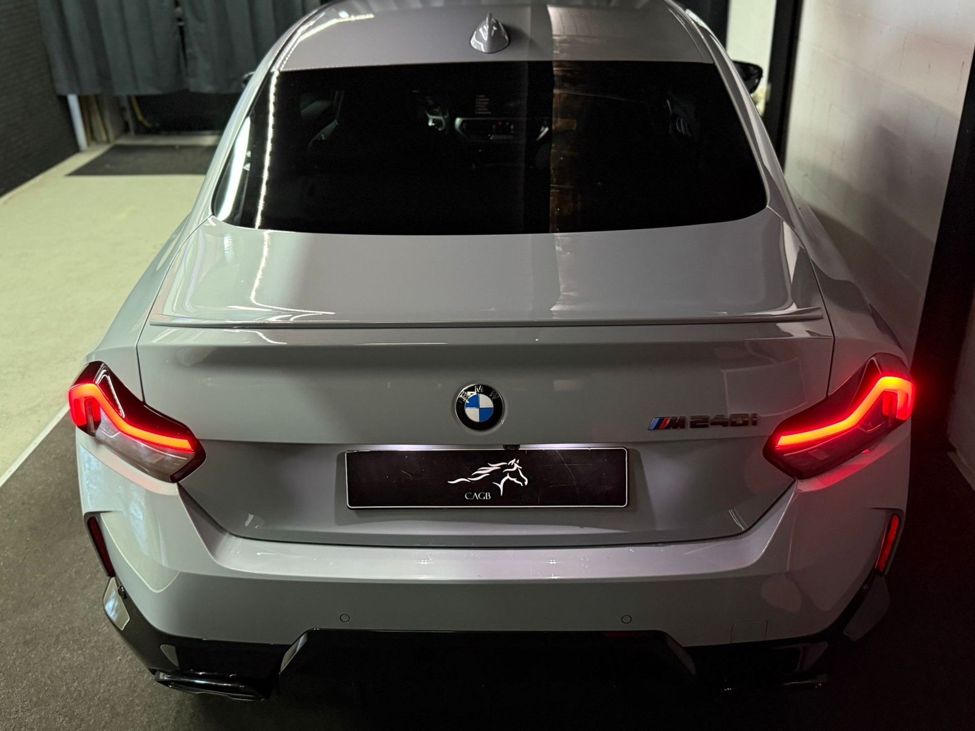 BMW M240i xDrive M Technik Paket Steptronic / CH- Fahrzeug / Gratis Service 10 Jahre / 8 Alufelgen-image-14