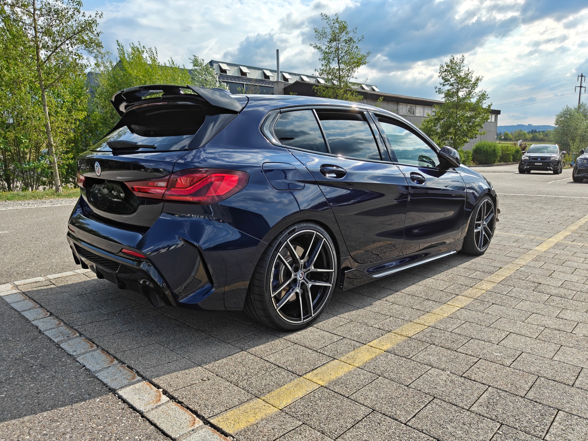 BMW M135i xDrive M Sport Pro Steptronic-image-5