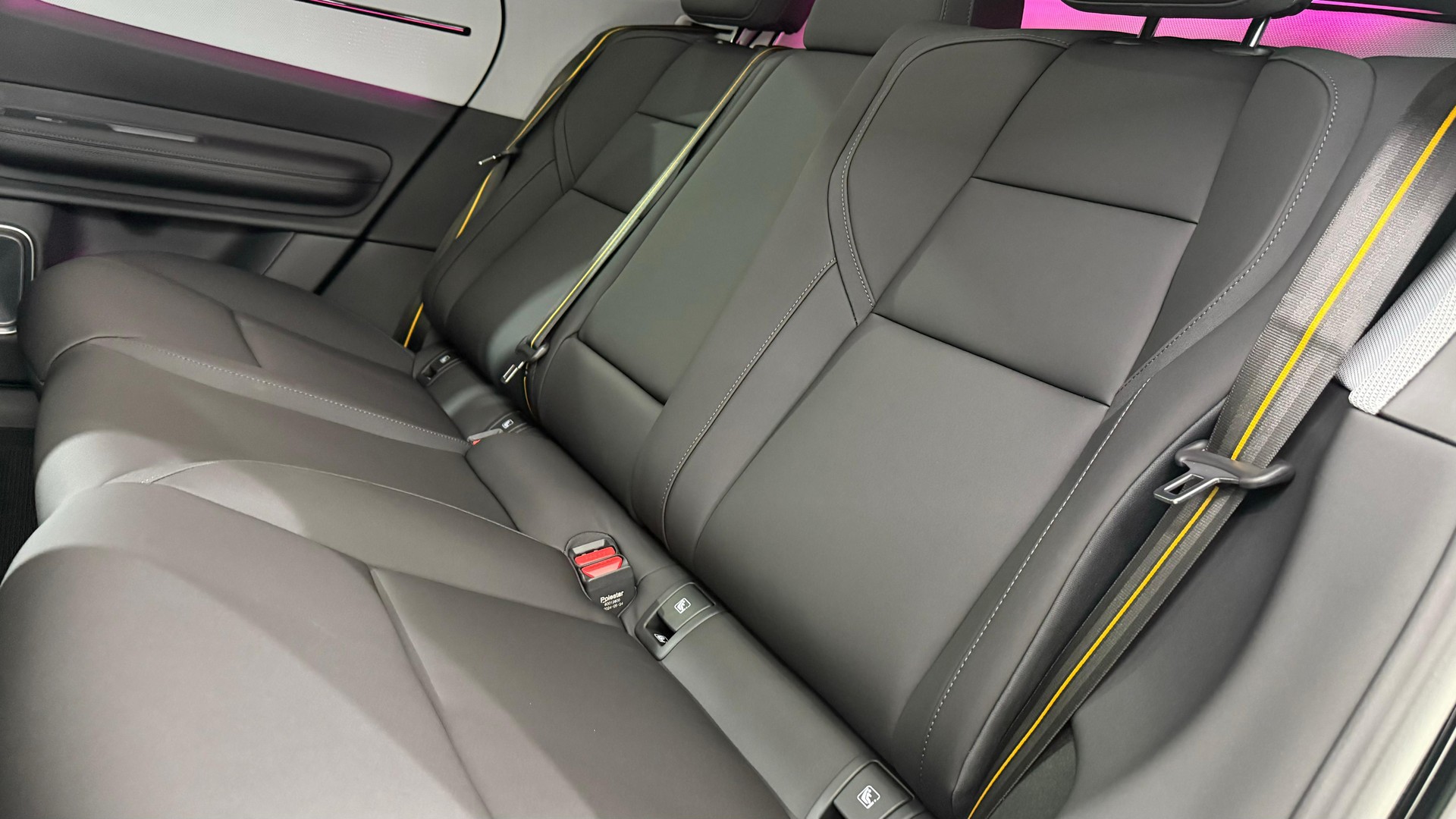 POLESTAR 4 Long Range Dual Motor-image-5