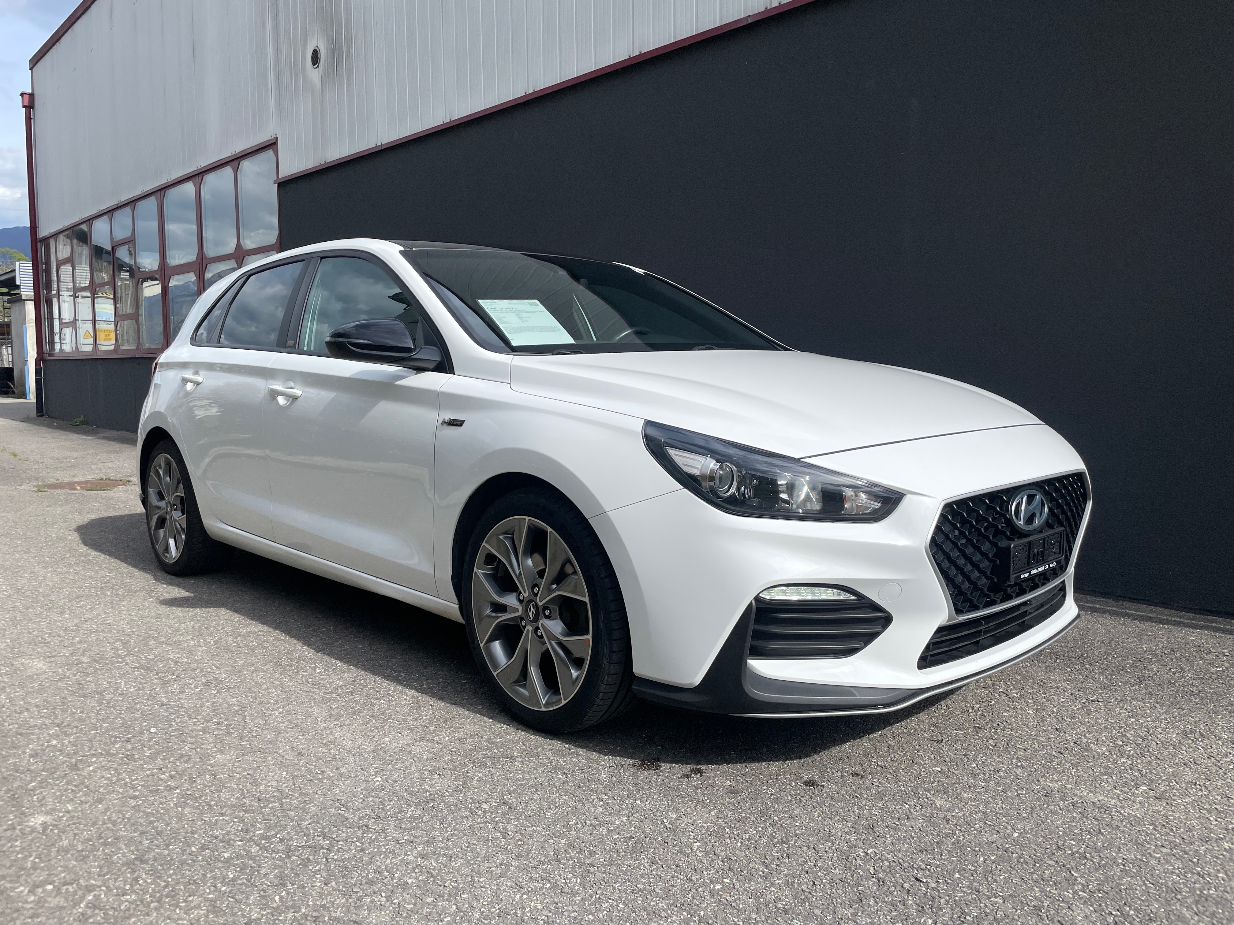 Car photo
