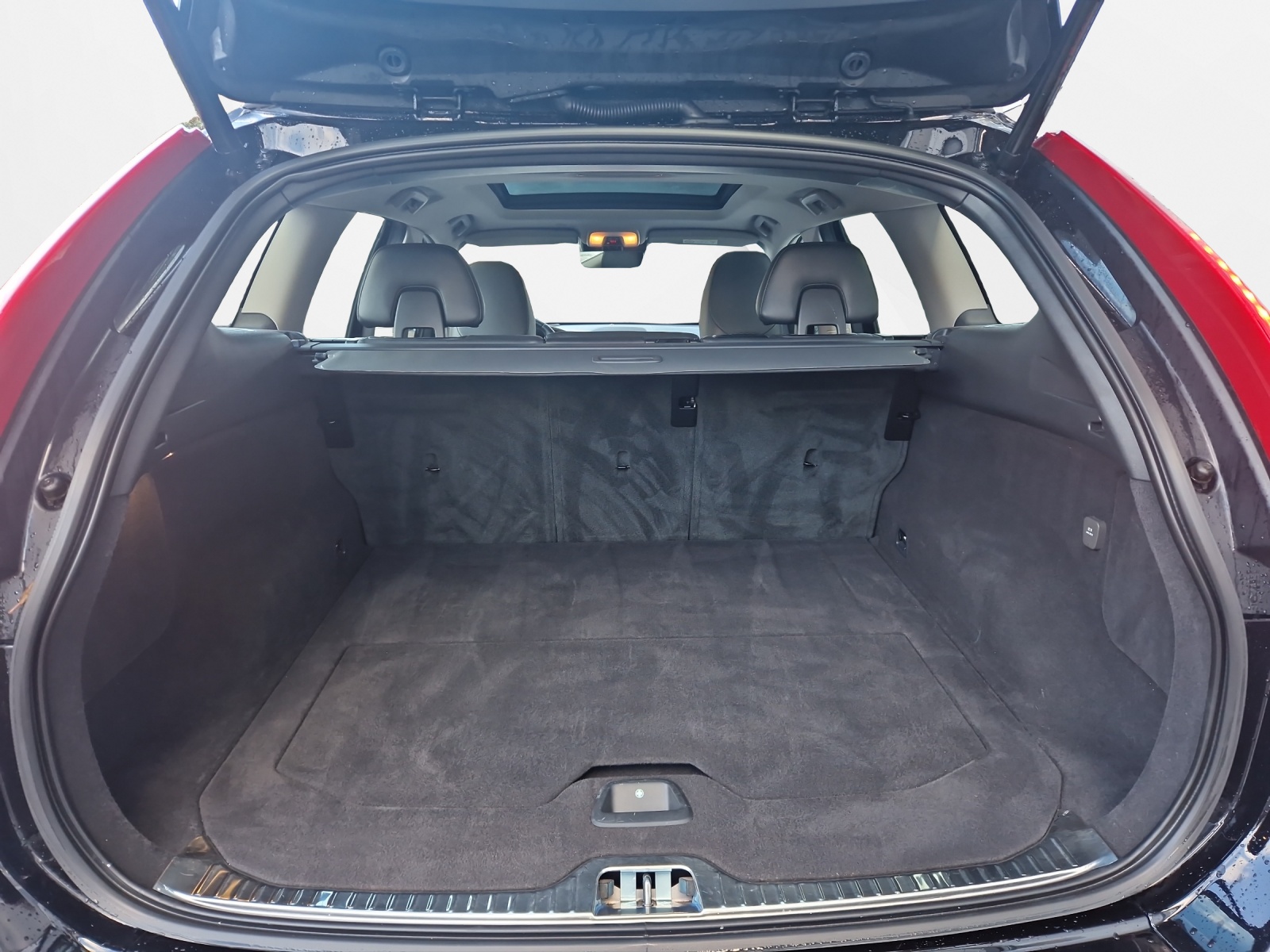 VOLVO XC60 2.4 D5 Summum AWD S/S-image-5
