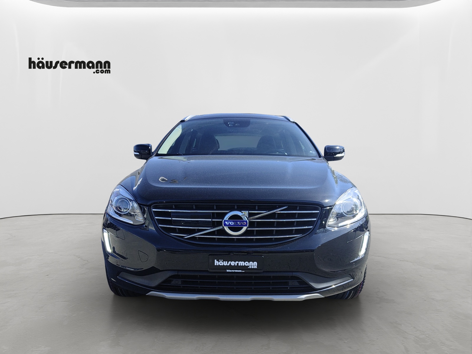 VOLVO XC60 2.4 D5 Summum AWD S/S-image-1