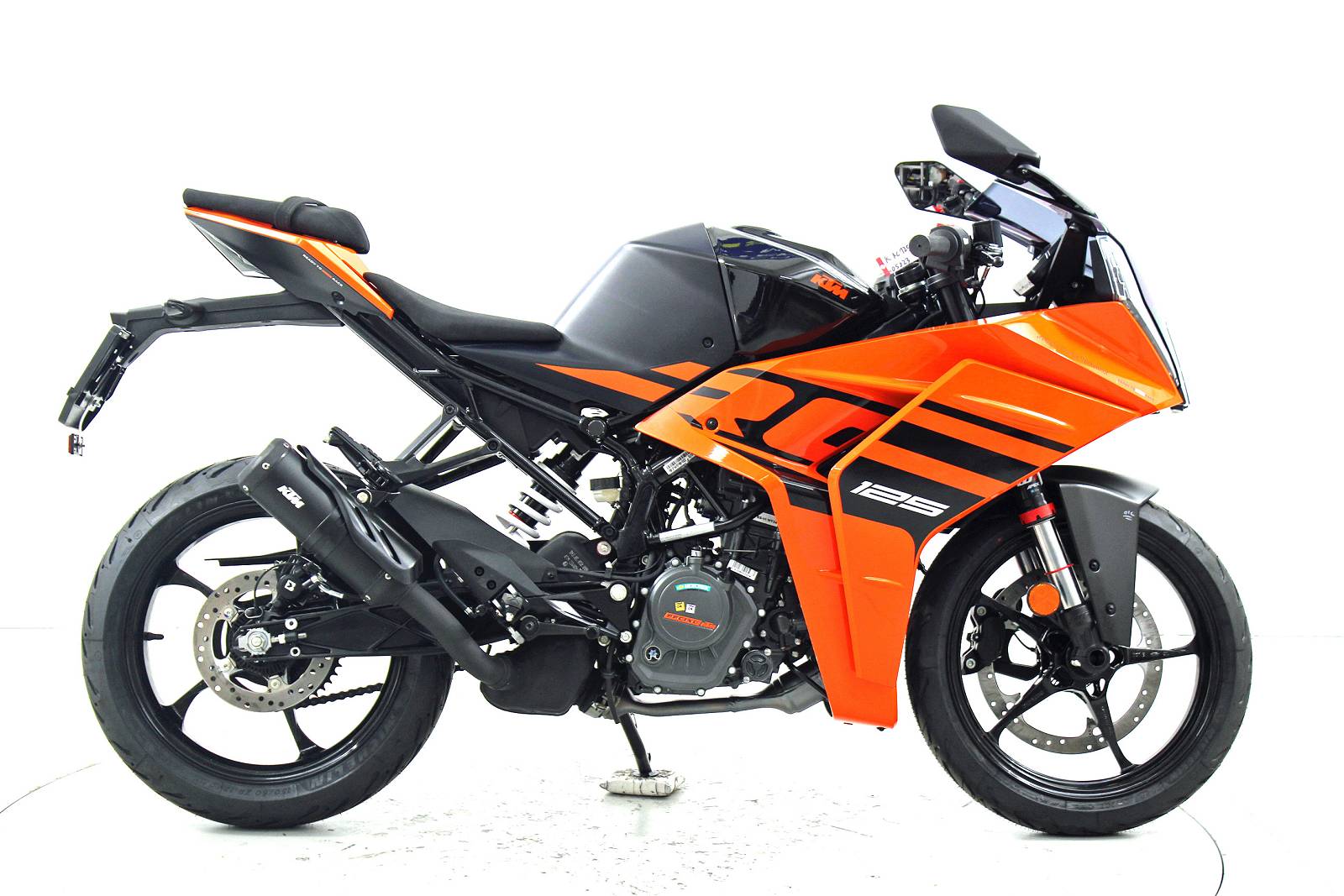 KTM RC 125-showroom-element-3