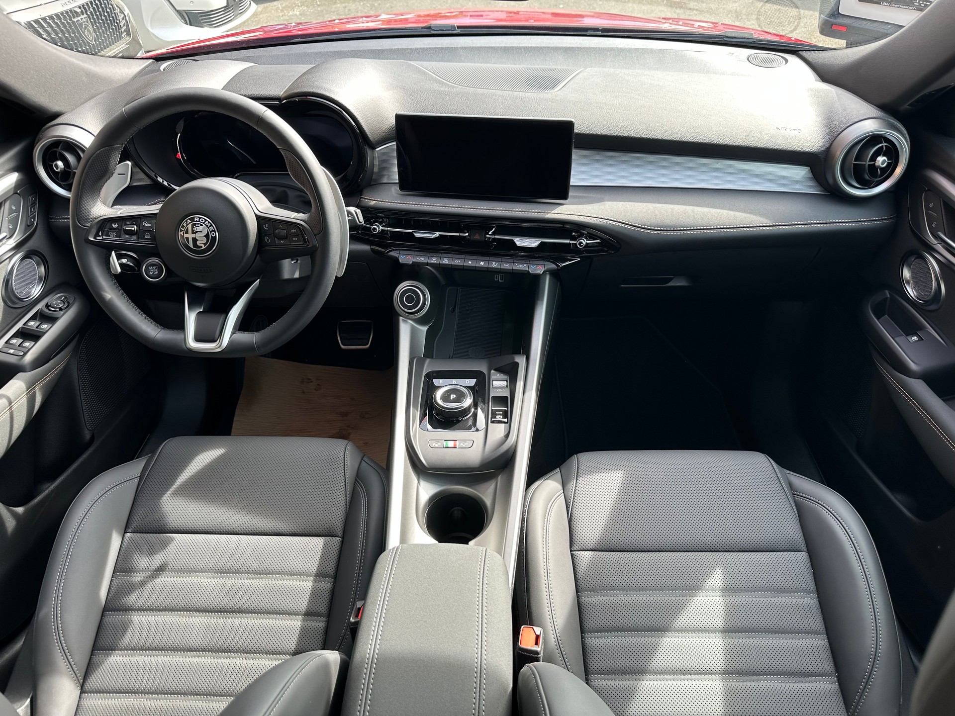 ALFA ROMEO Tonale 1.5 48V Hybrid Veloce Premium Tech-image-4