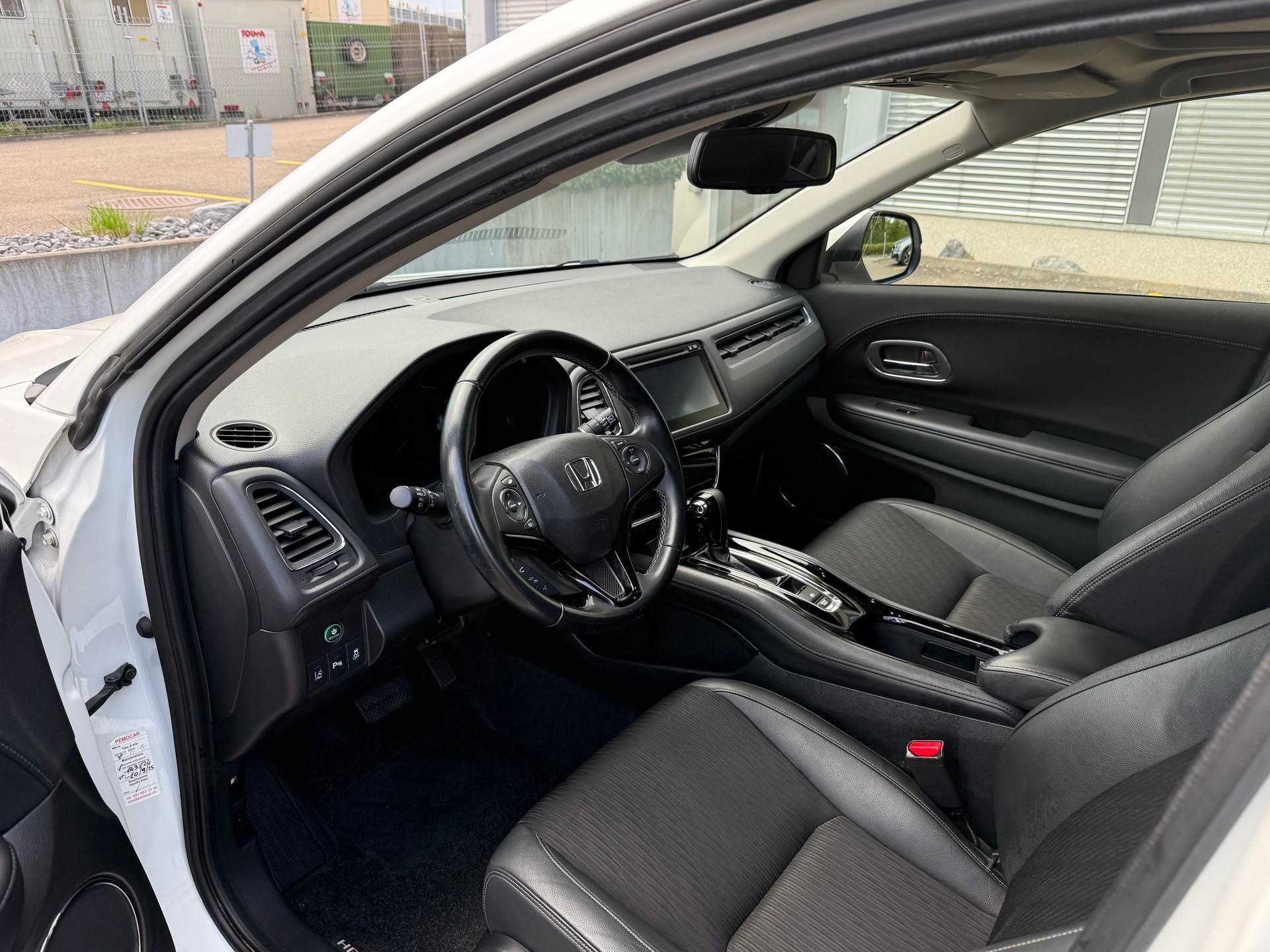 HONDA HR-V 1.5i-VTEC Executive CVT-image-5