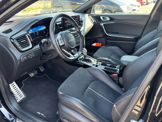 KIA XCeed 1.5 T-GDi GT-Line DCT-image-4