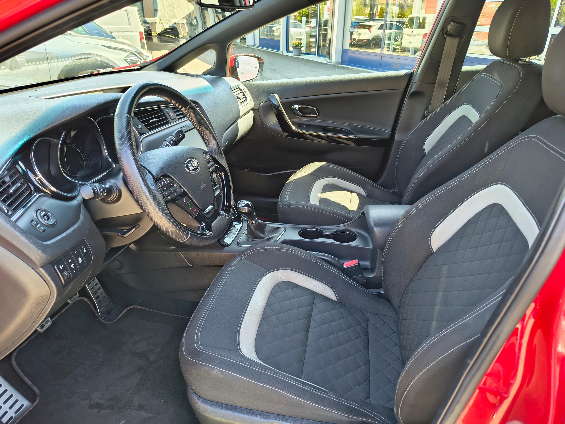 KIA Cee'd Sportswagon 1.0 T-GDi GT-Line-image-6