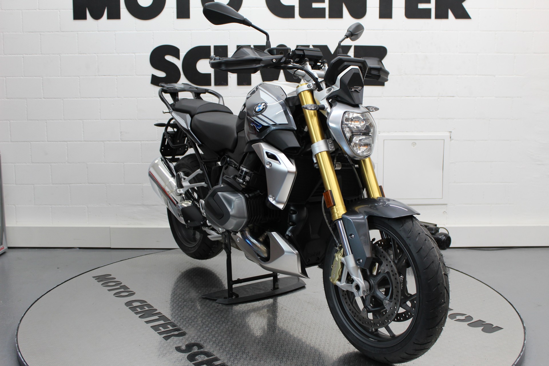 BMW R 1250 R-showroom-element-1