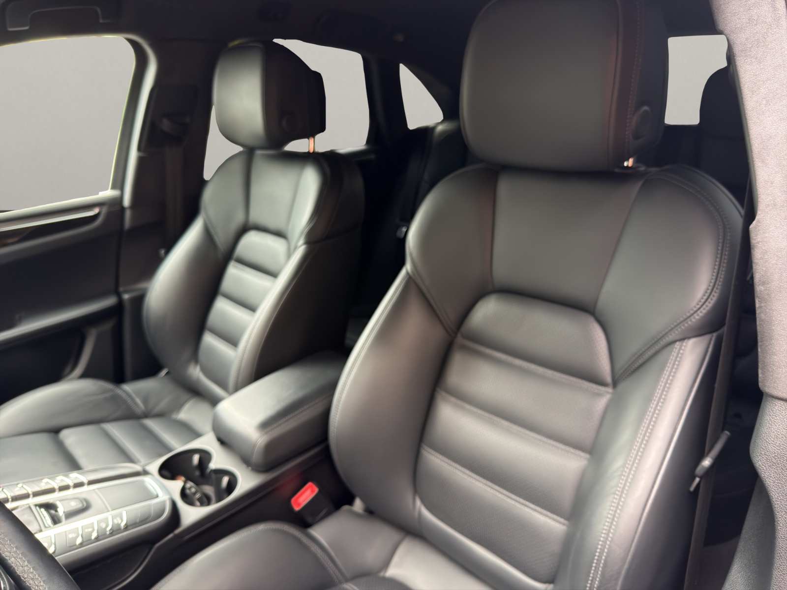 PORSCHE Macan 2.9 V6 Turbo-image-13