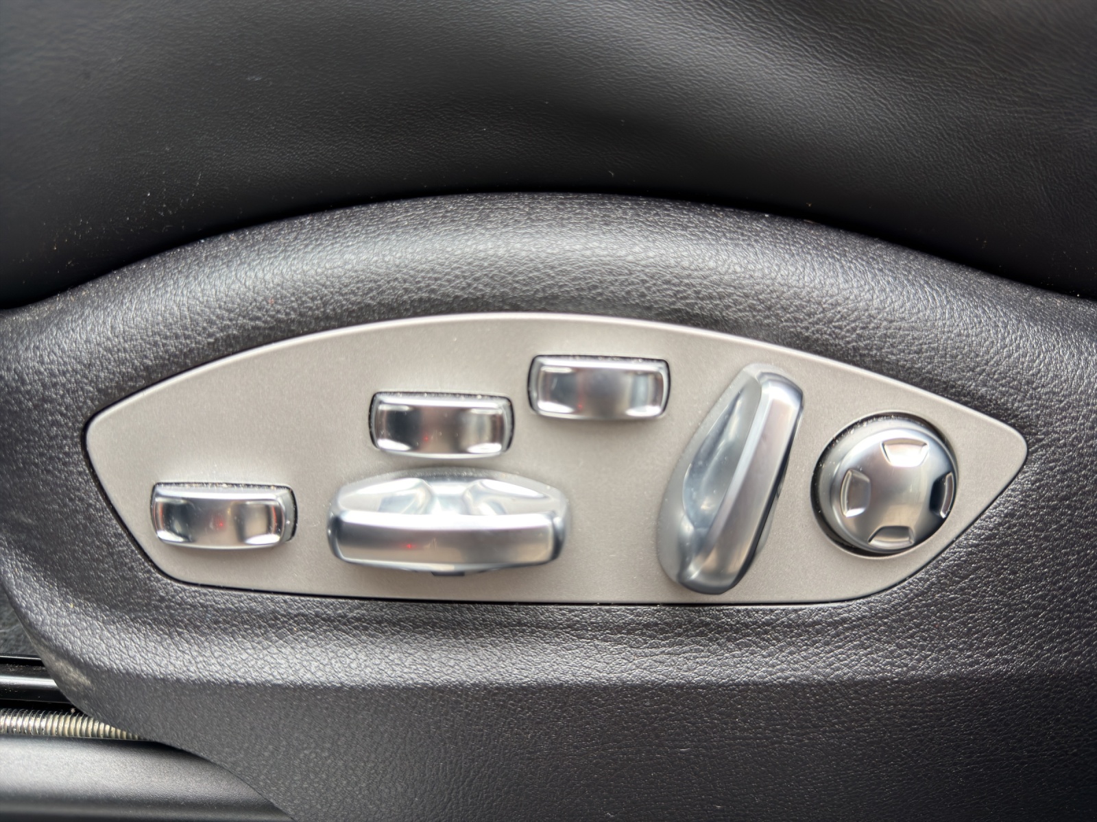 PORSCHE Macan 2.9 V6 Turbo-image-14