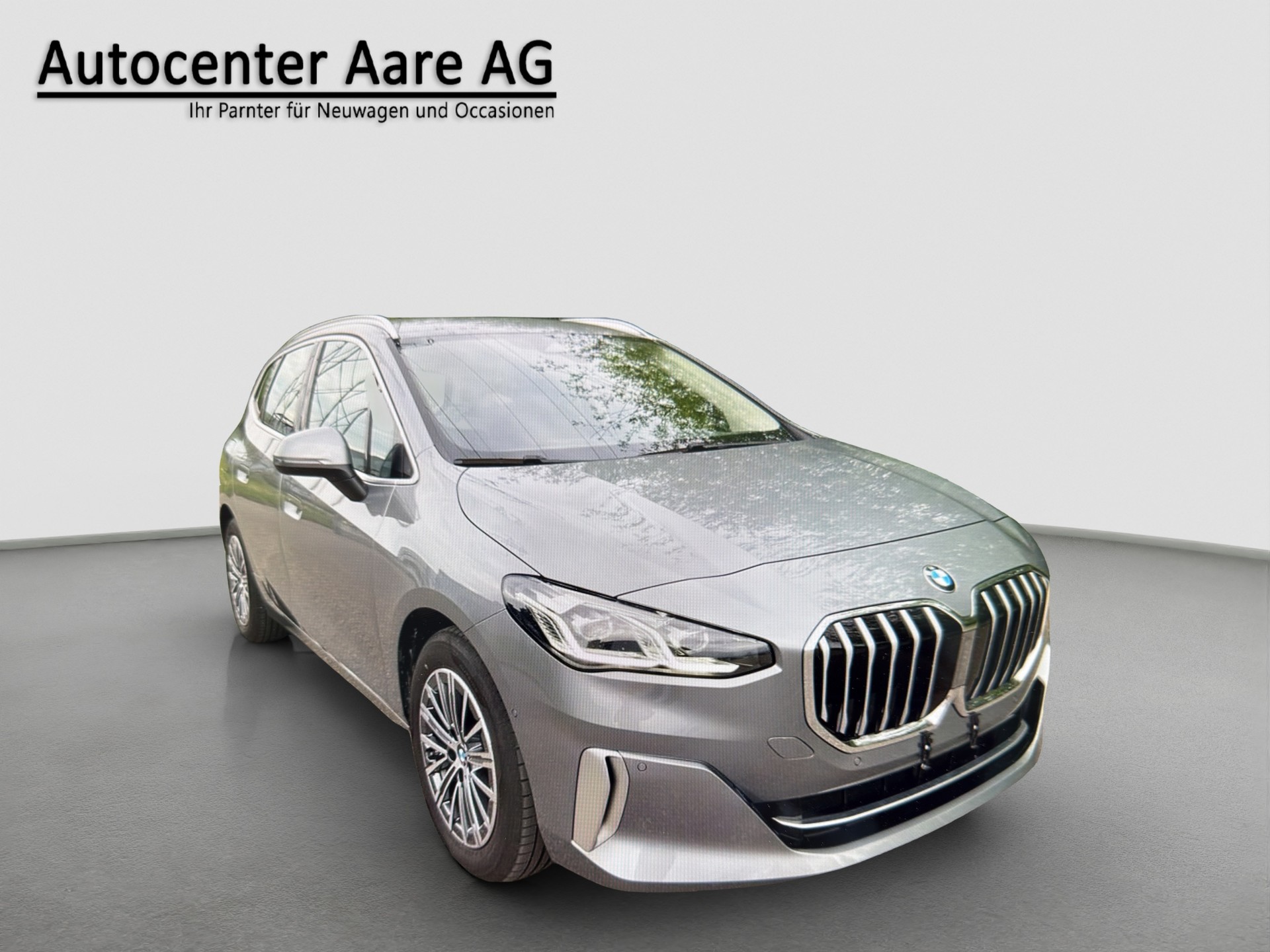BMW 218d Active Tourer-image-0