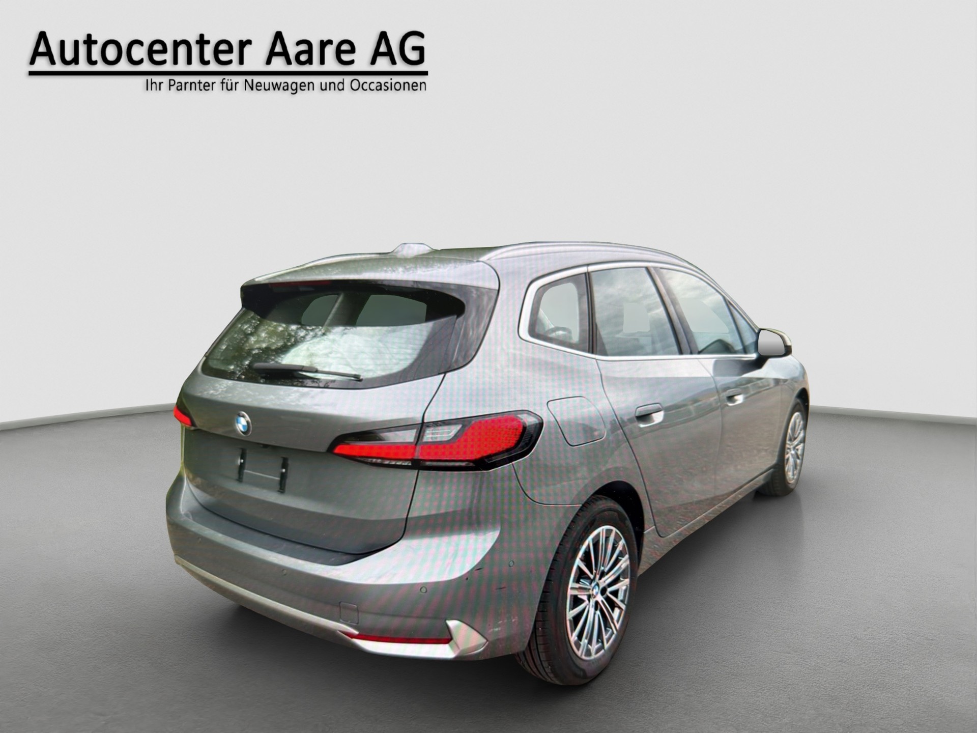 BMW 218d Active Tourer-image-2