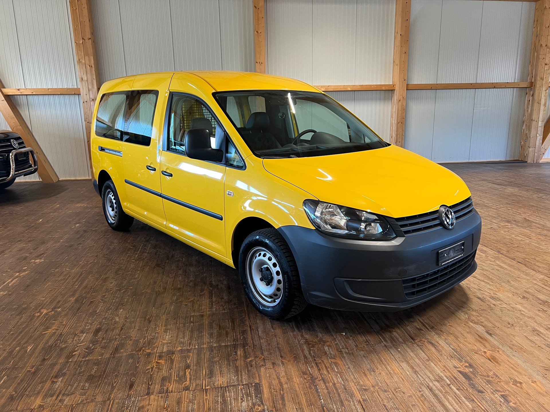 VW Caddy Maxi 1.2 TSI-showroom-element-2