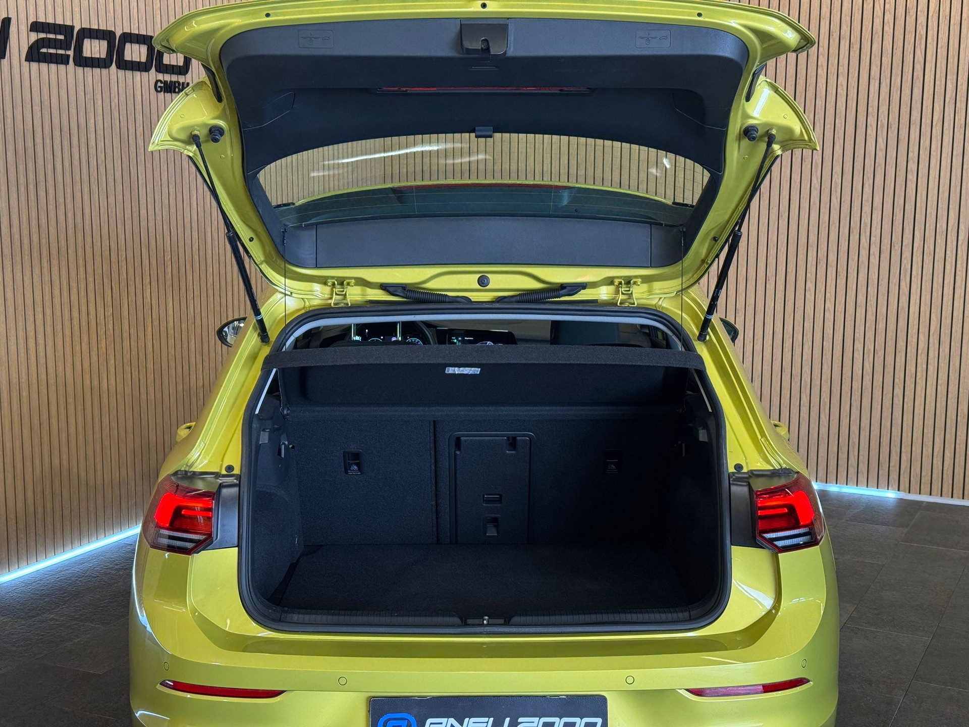 VW Golf 2.0 TDI Style DSG-image-5