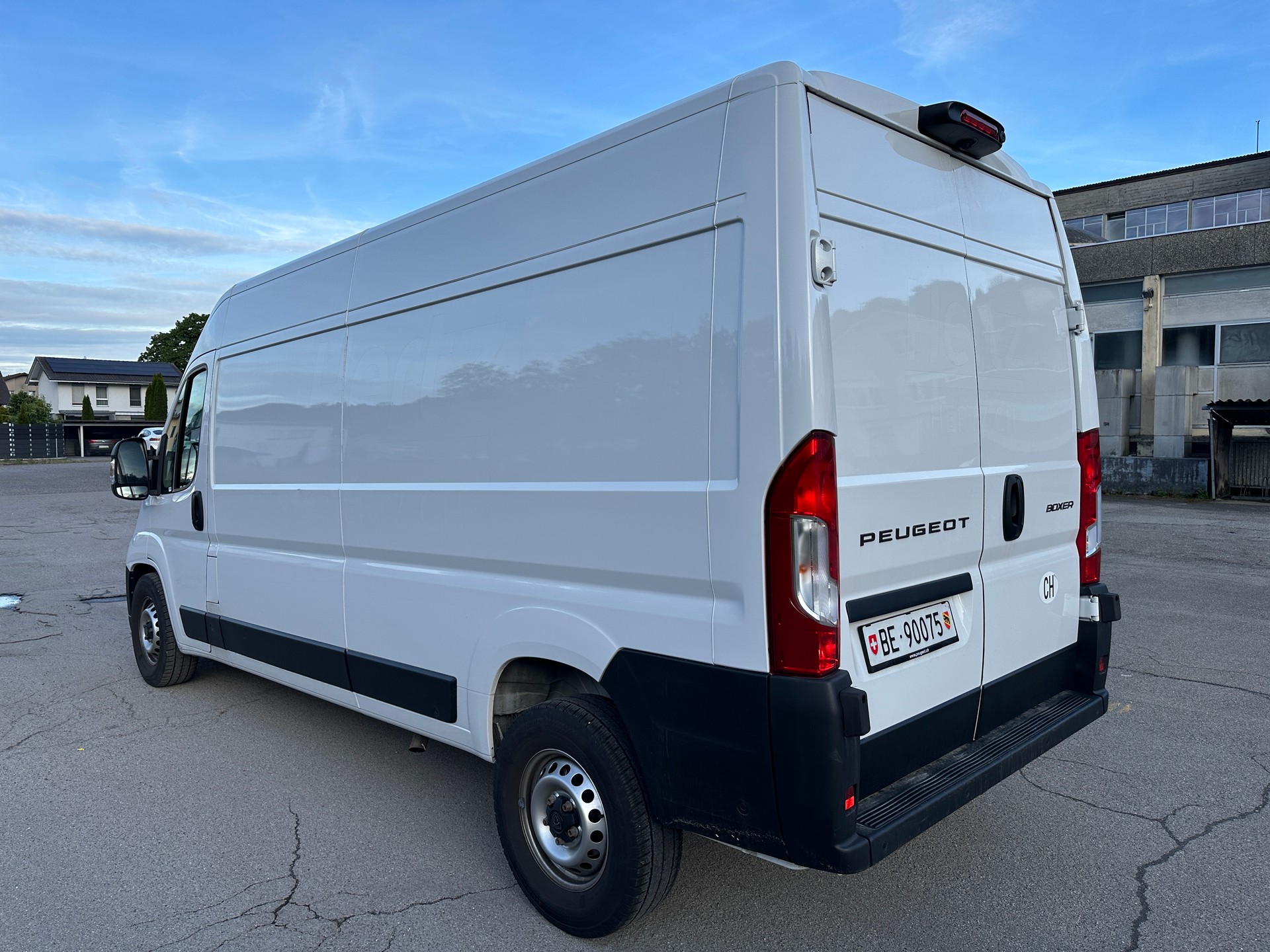 PEUGEOT 2.2 BlueHDi 140 S/S L3H2-image-3