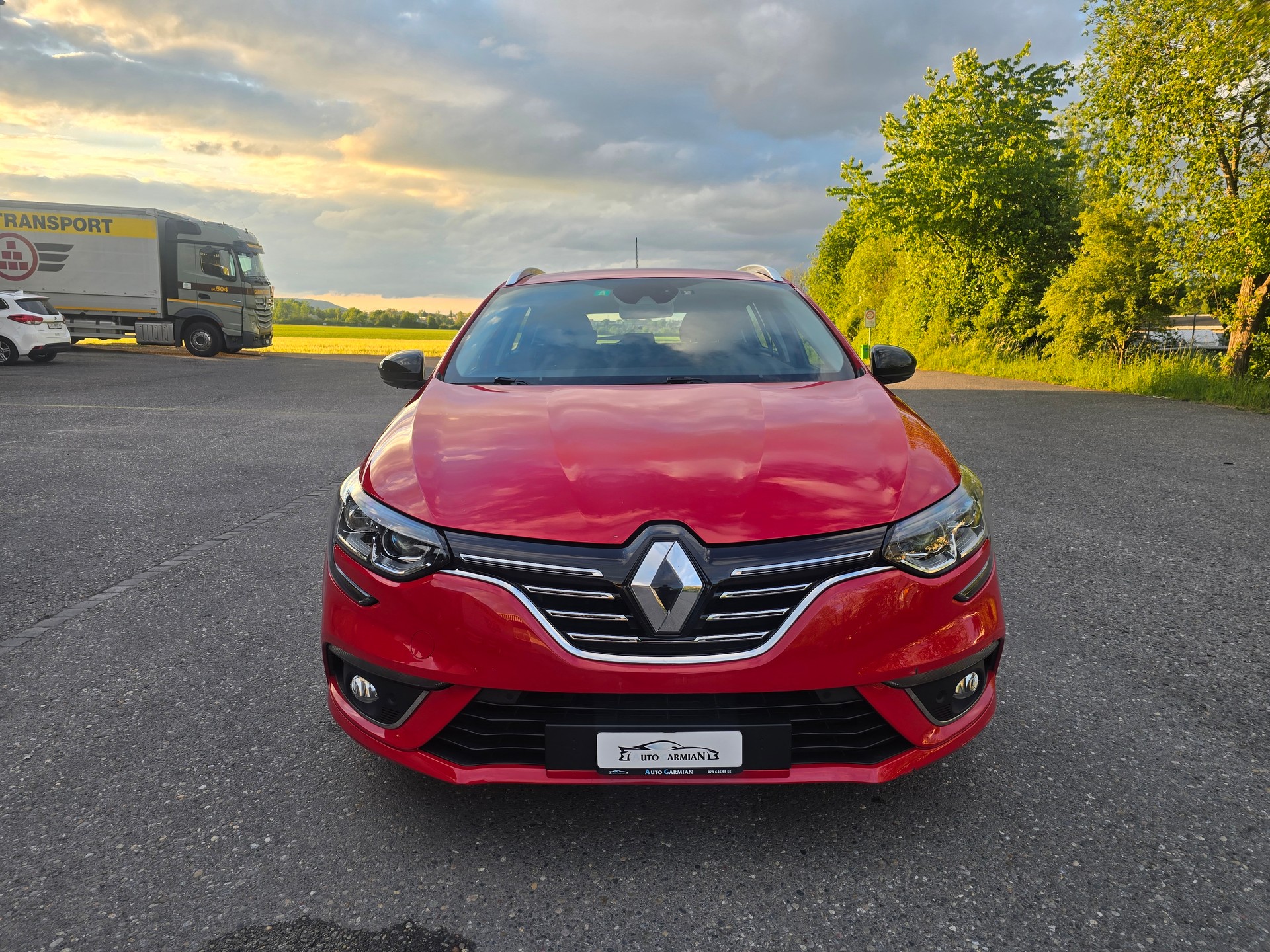 RENAULT Mégane Grandtour 1.5 dCi 90th Anniversary EDC-image-0