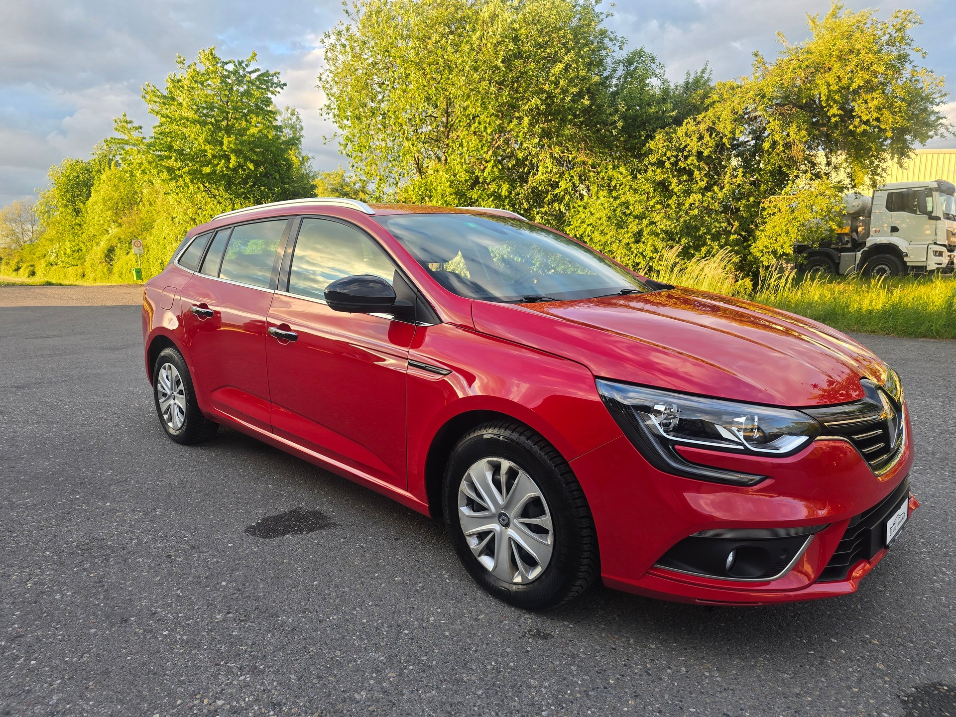 RENAULT Mégane Grandtour 1.5 dCi 90th Anniversary EDC-image-1