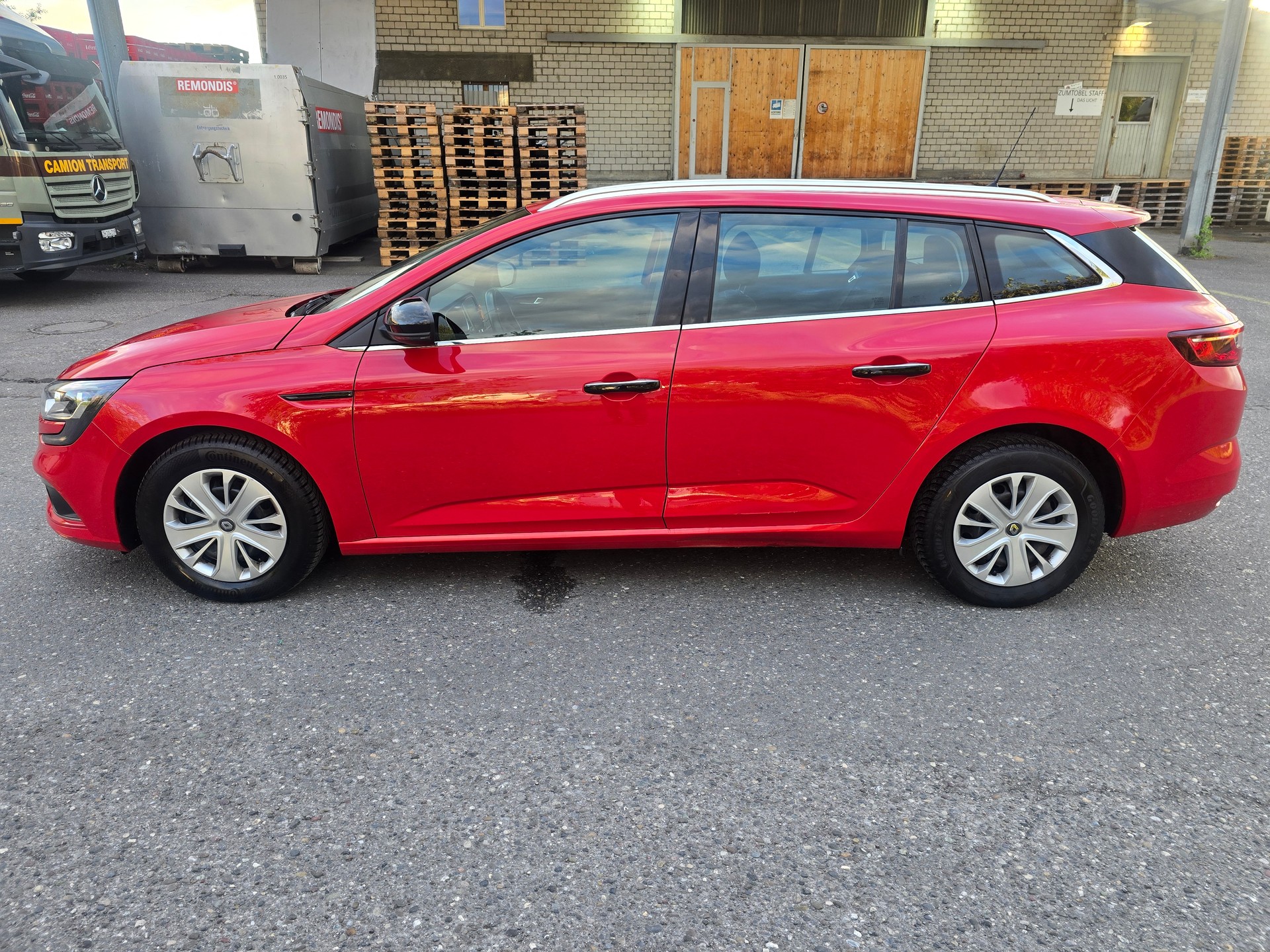 RENAULT Mégane Grandtour 1.5 dCi 90th Anniversary EDC-image-7