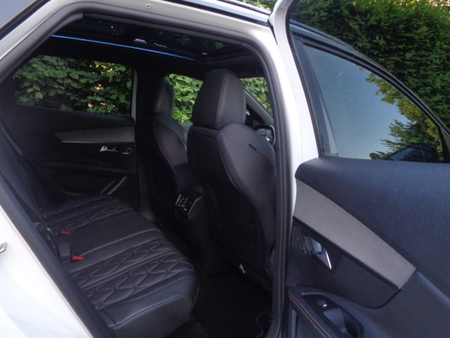 PEUGEOT 3008 2.0 BlueHDi GT EAT-image-4