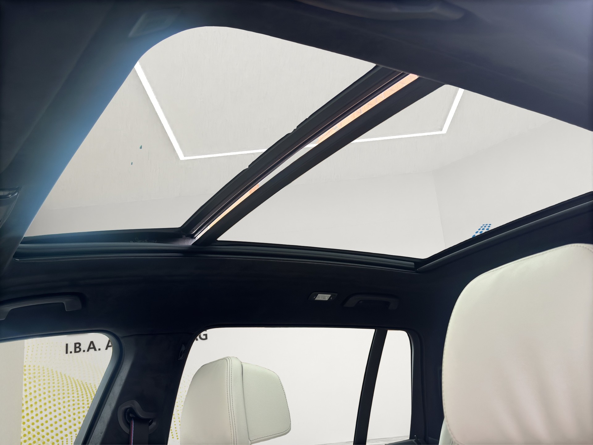 BMW X7 xDrive 48V 40i M Sport Pro (CH) INDIVIDUAL-image-16