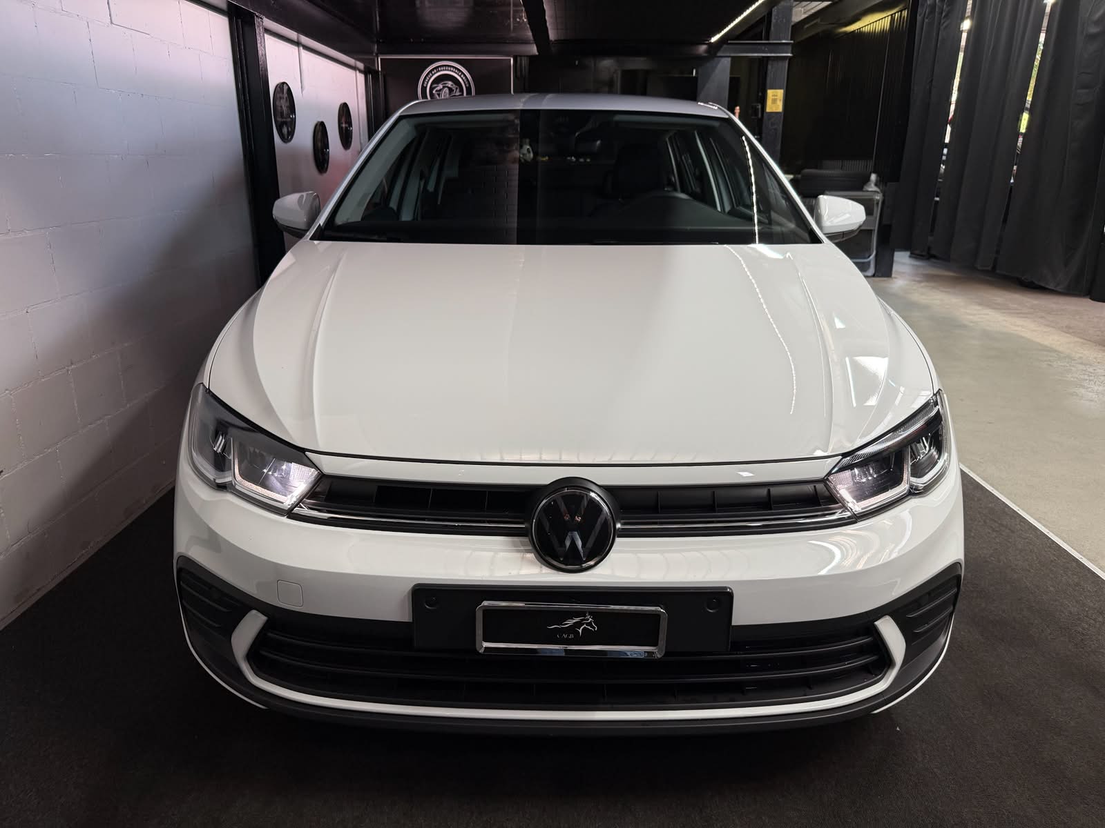 VW Polo 1.0 TSI Life-showroom-element-2