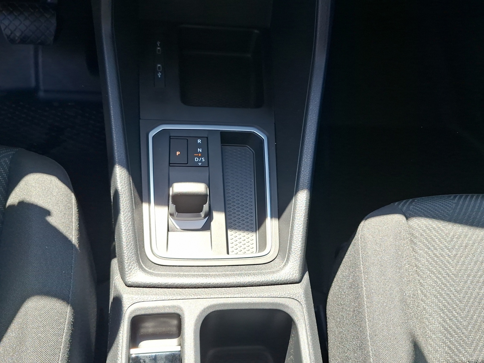 FORD Grand Transit Connect Kasten 2.0 EcoBlue Trend-image-6