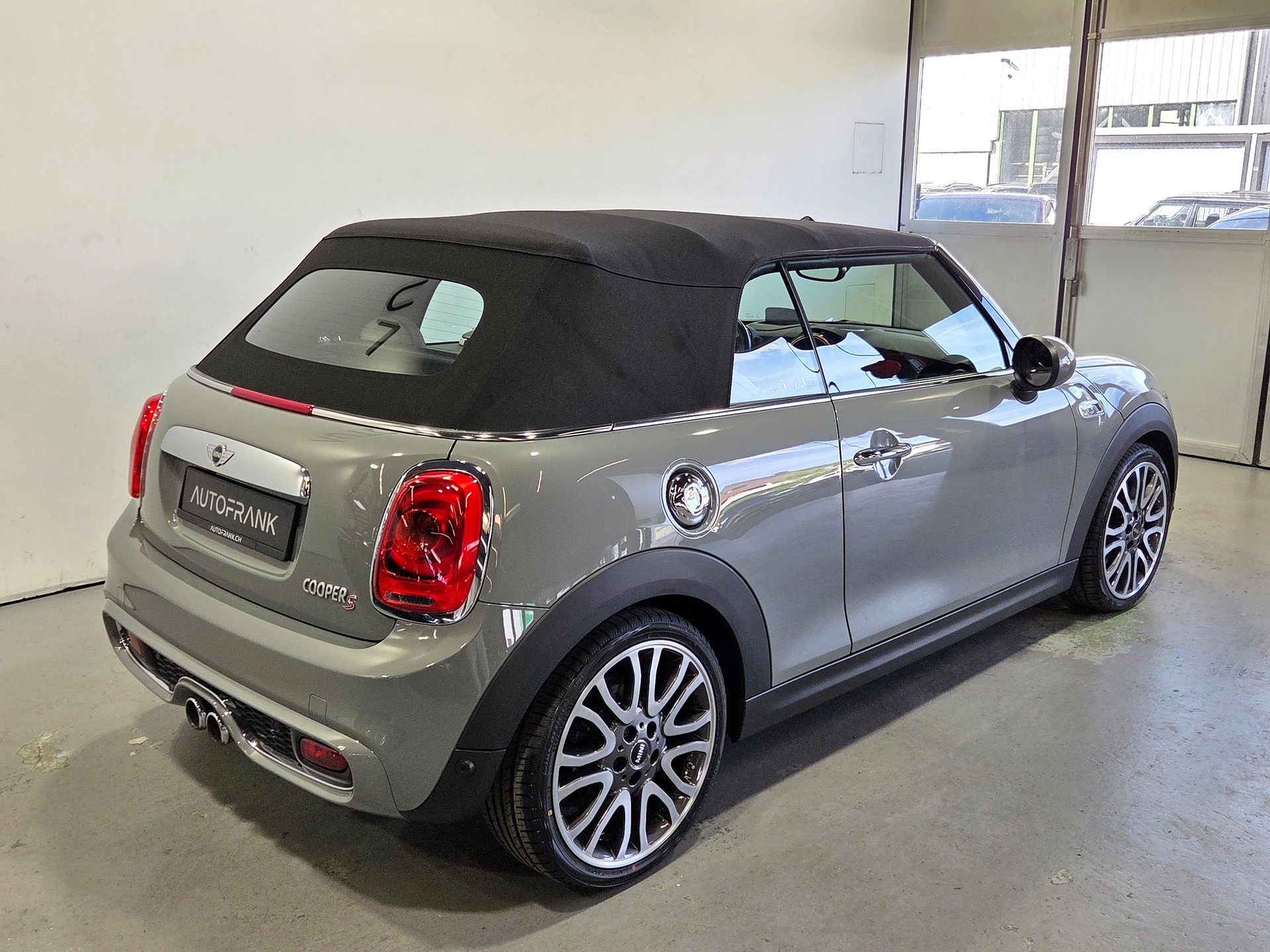MINI Cabrio F57 2.0i Cooper S SAG-image-21