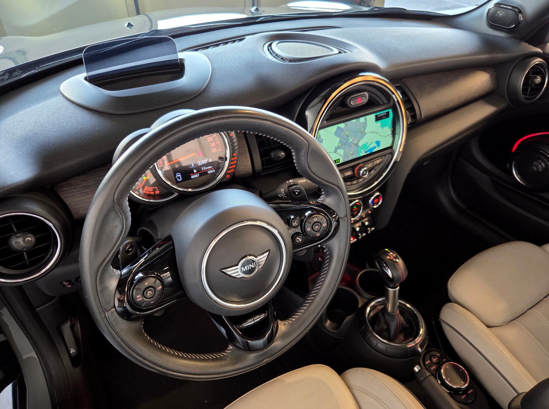 MINI Cabrio F57 2.0i Cooper S SAG-image-13