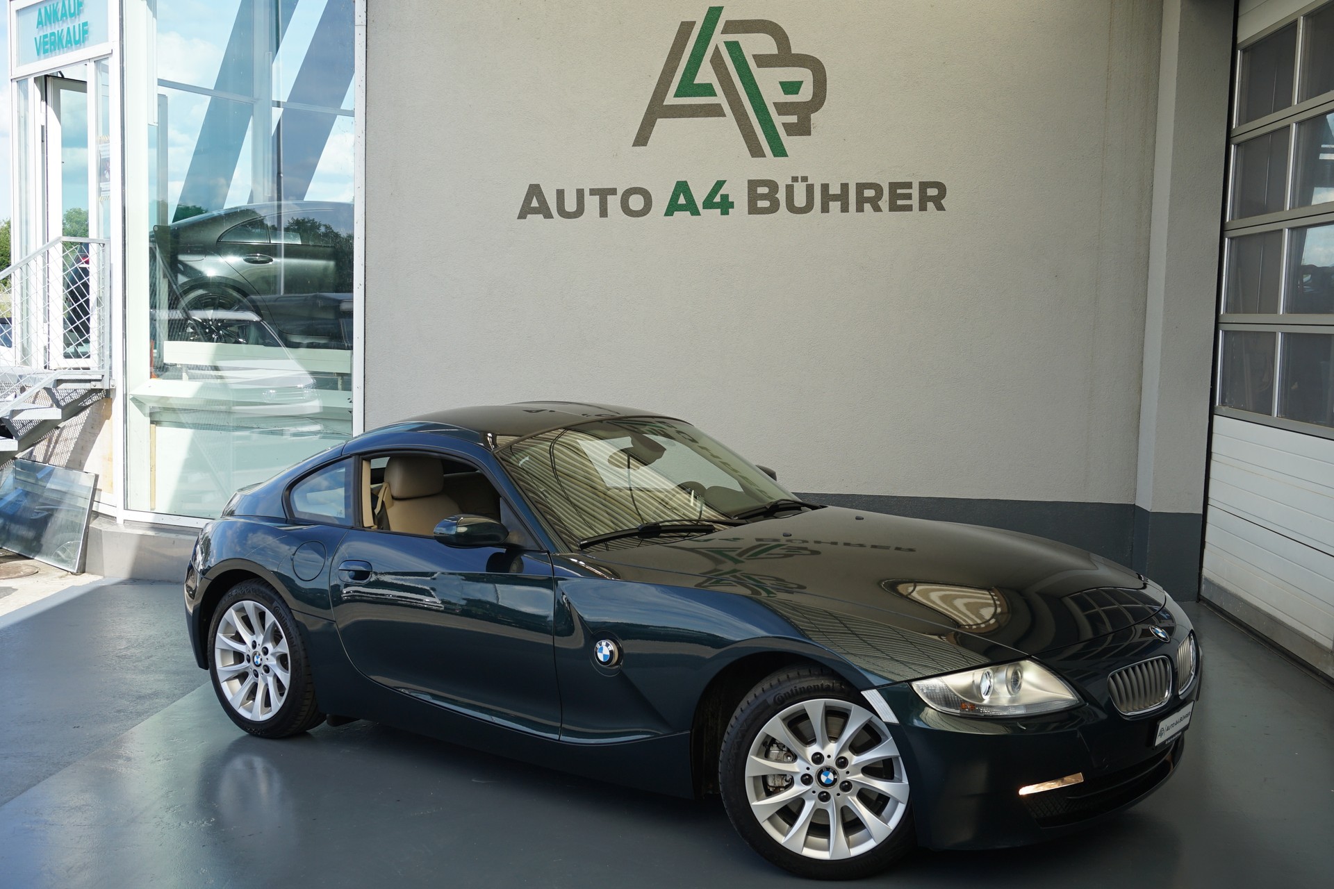 BMW Z4 3.0si Coupé 265PS Automat-image-1