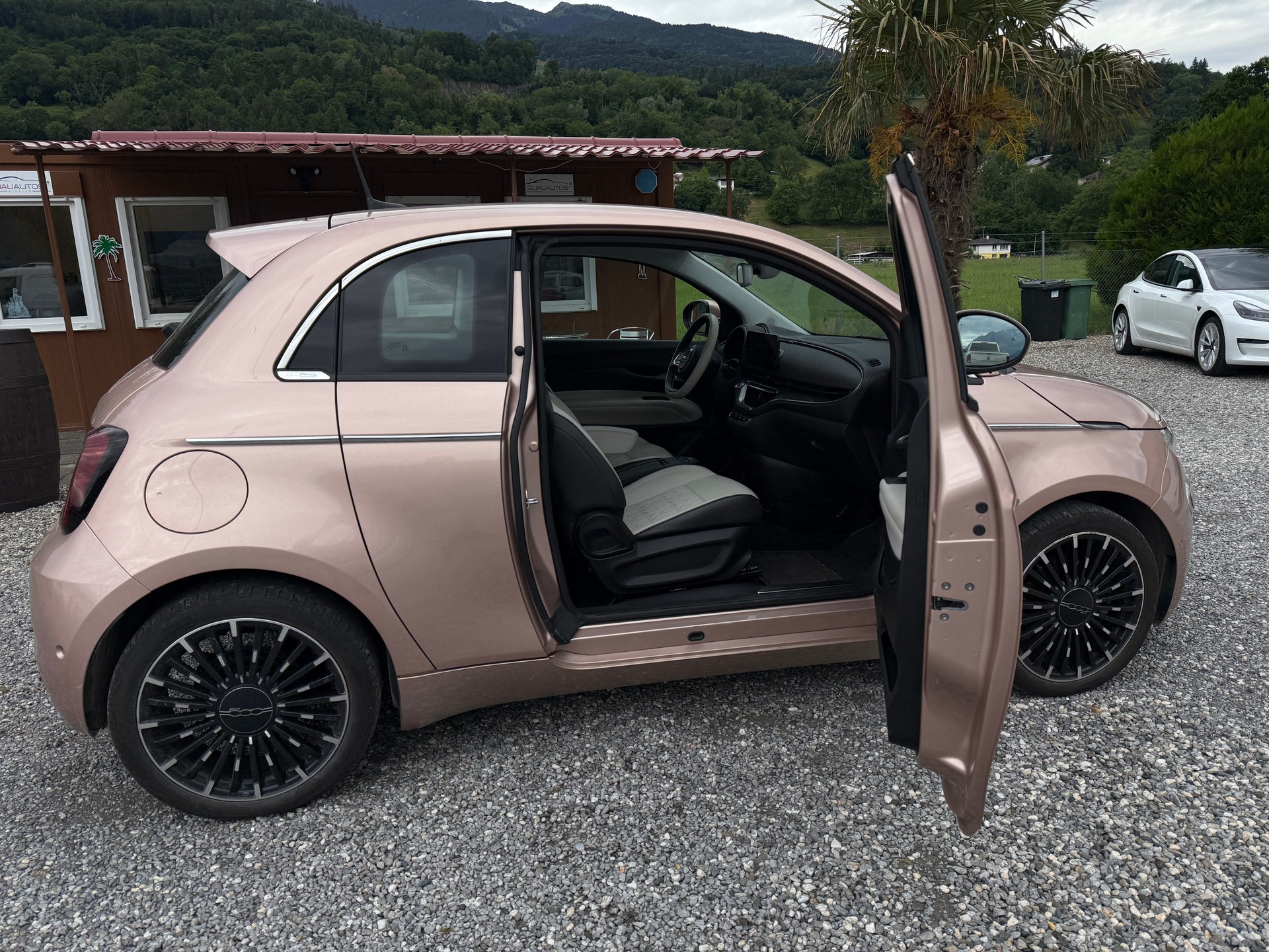 FIAT 500e 3+1 Türen electric 87 kW La Prima-image-3