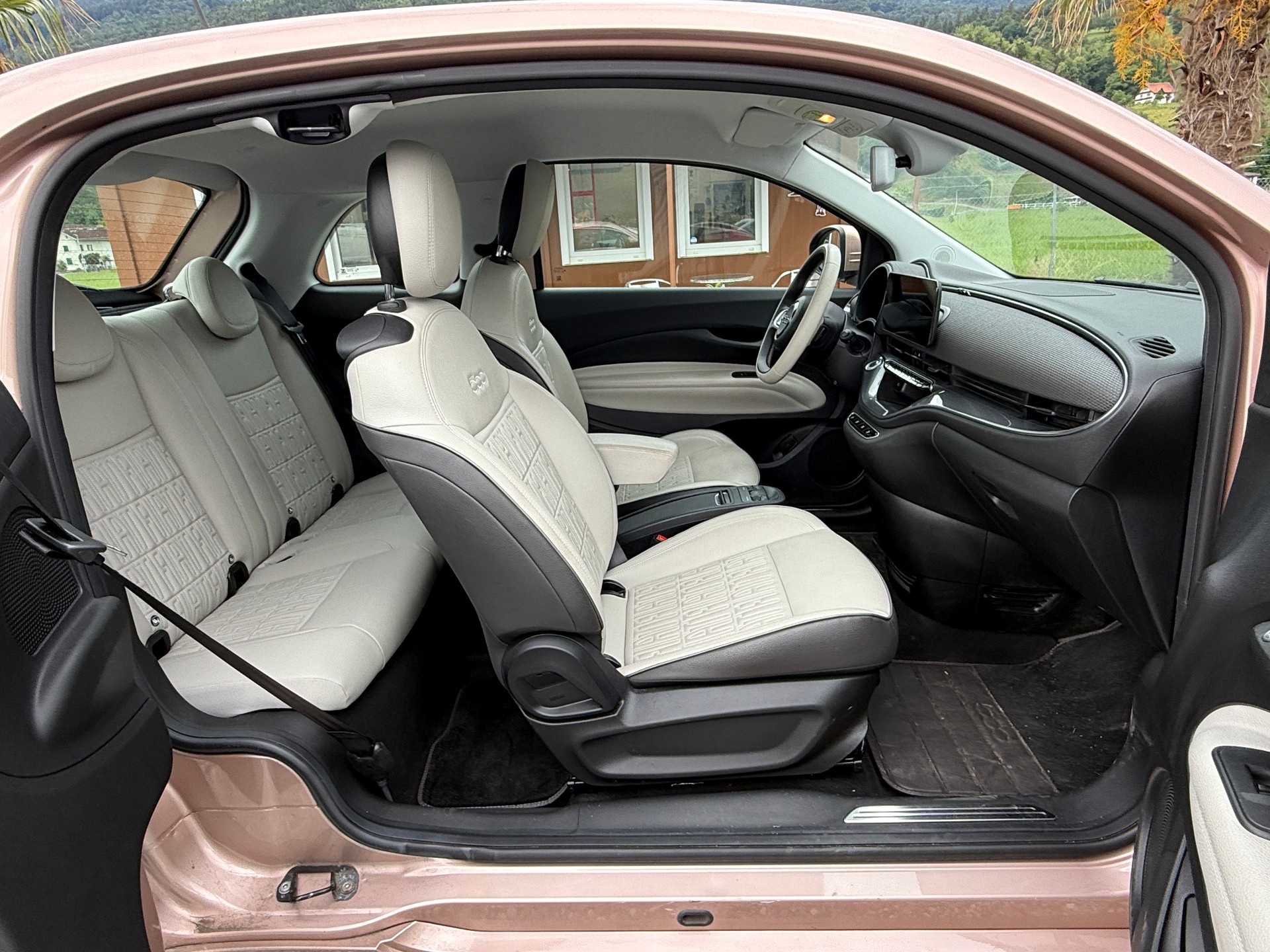 FIAT 500e 3+1 Türen electric 87 kW La Prima-image-6
