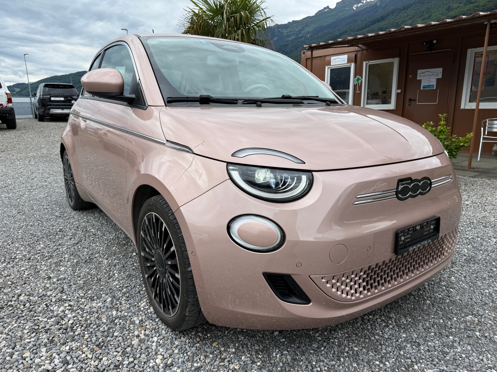 FIAT 500e 3+1 Türen electric 87 kW La Prima-image-2