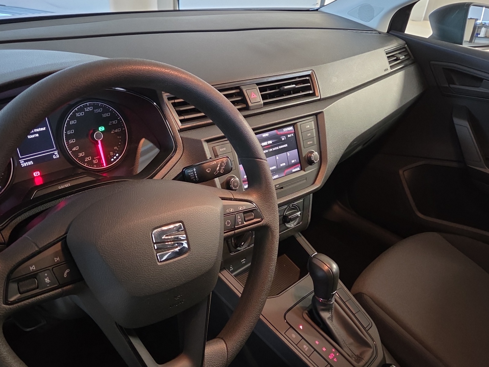 SEAT Ibiza 1.0 EcoTSI Sol-image-11
