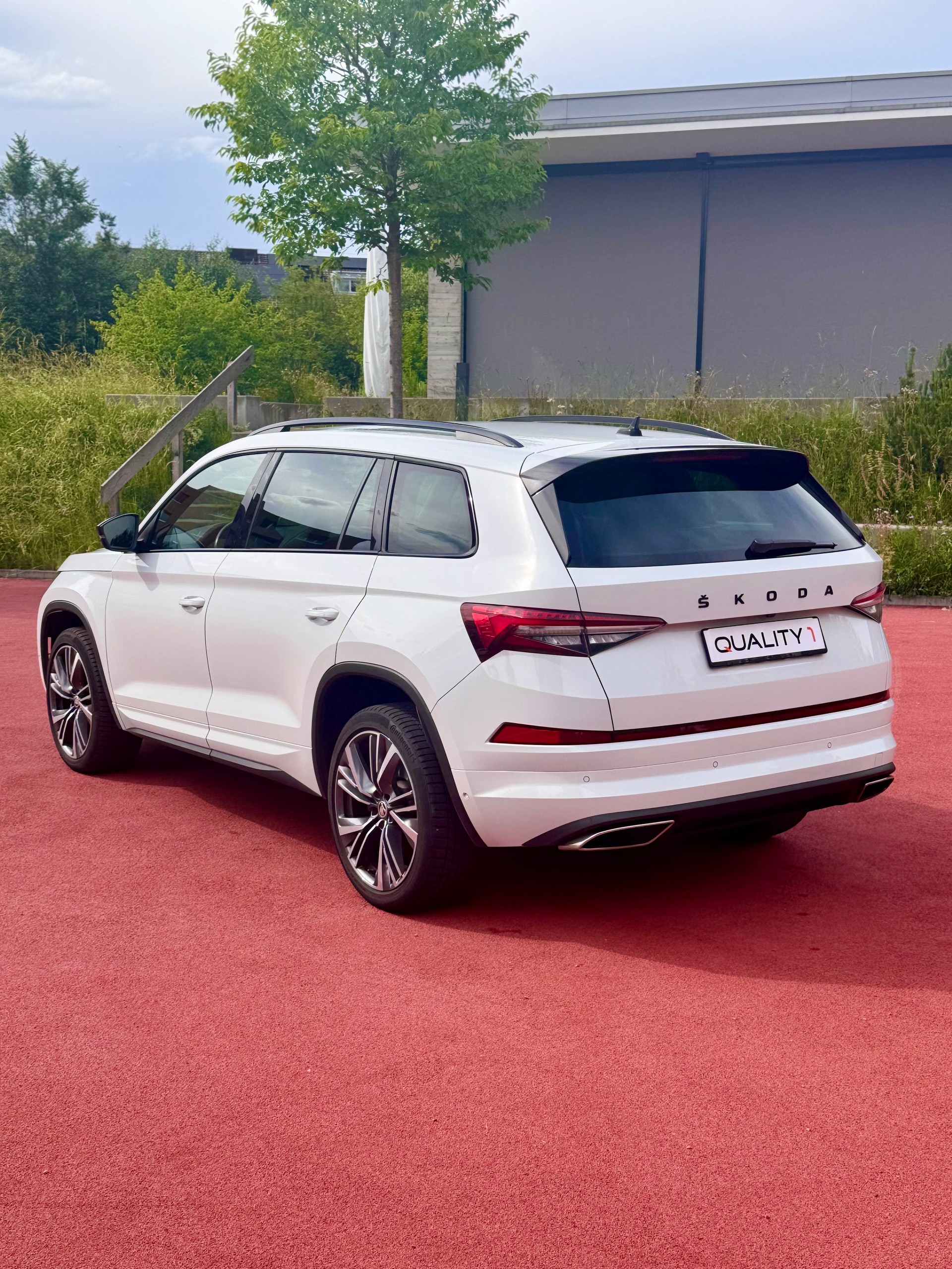 SKODA Kodiaq 2.0 TSI 4x4 RS-image-6