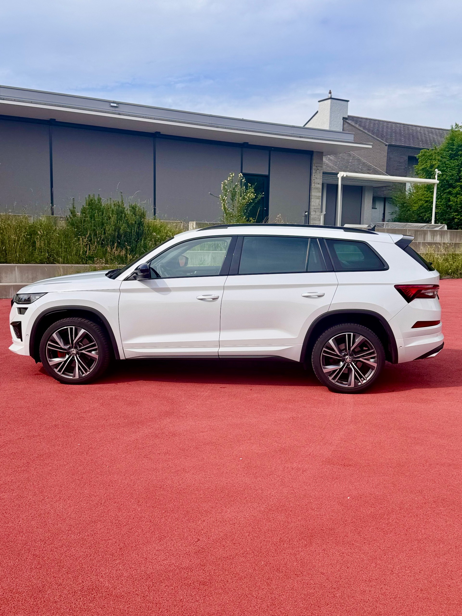 SKODA Kodiaq 2.0 TSI 4x4 RS-image-7