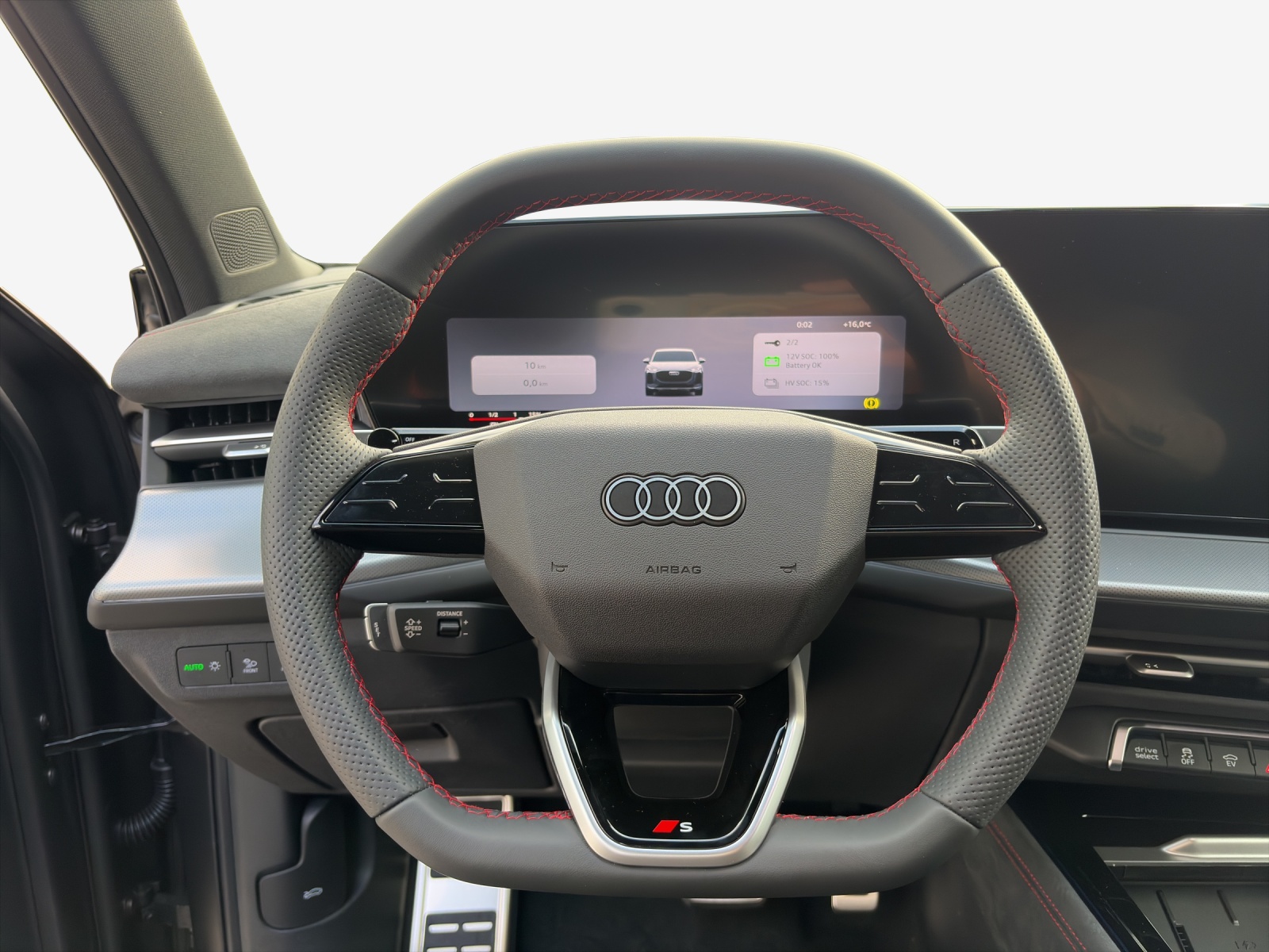AUDI Q3 Sportback e-hybrid 200 kW S tronig-image-9
