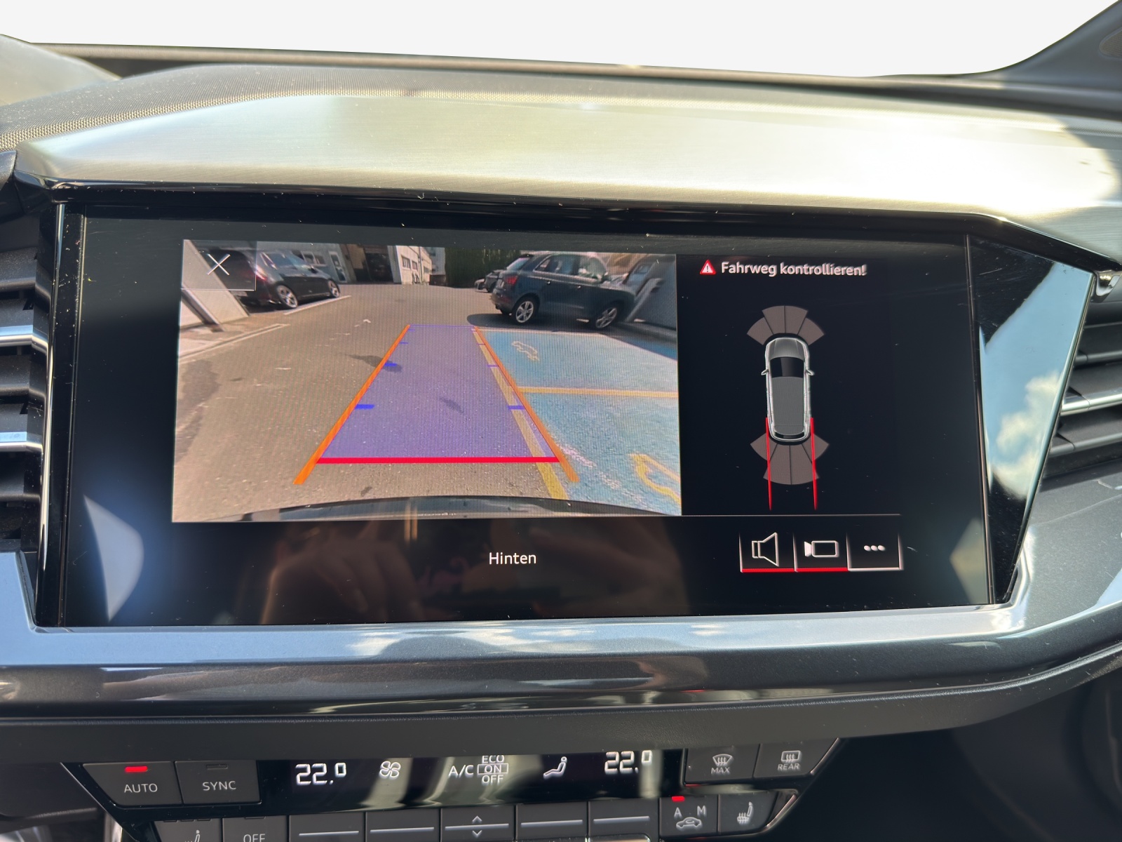 AUDI Q4 e-tron 35-image-15